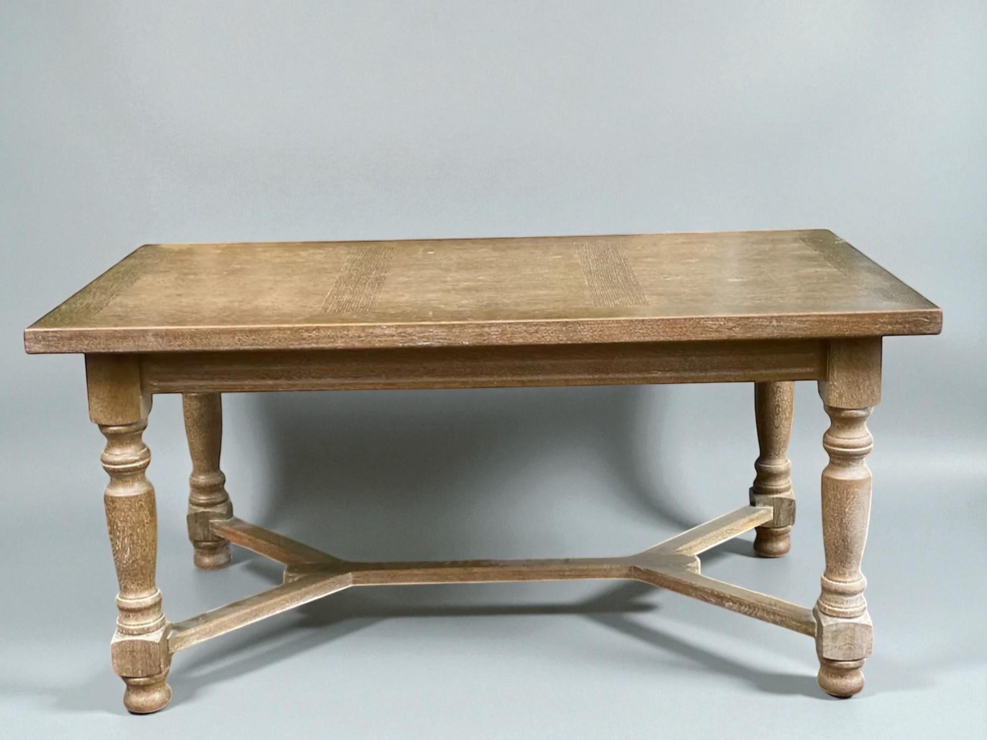 Quercia Metà del XX secolo  Oak massiccio  Francia in vendita