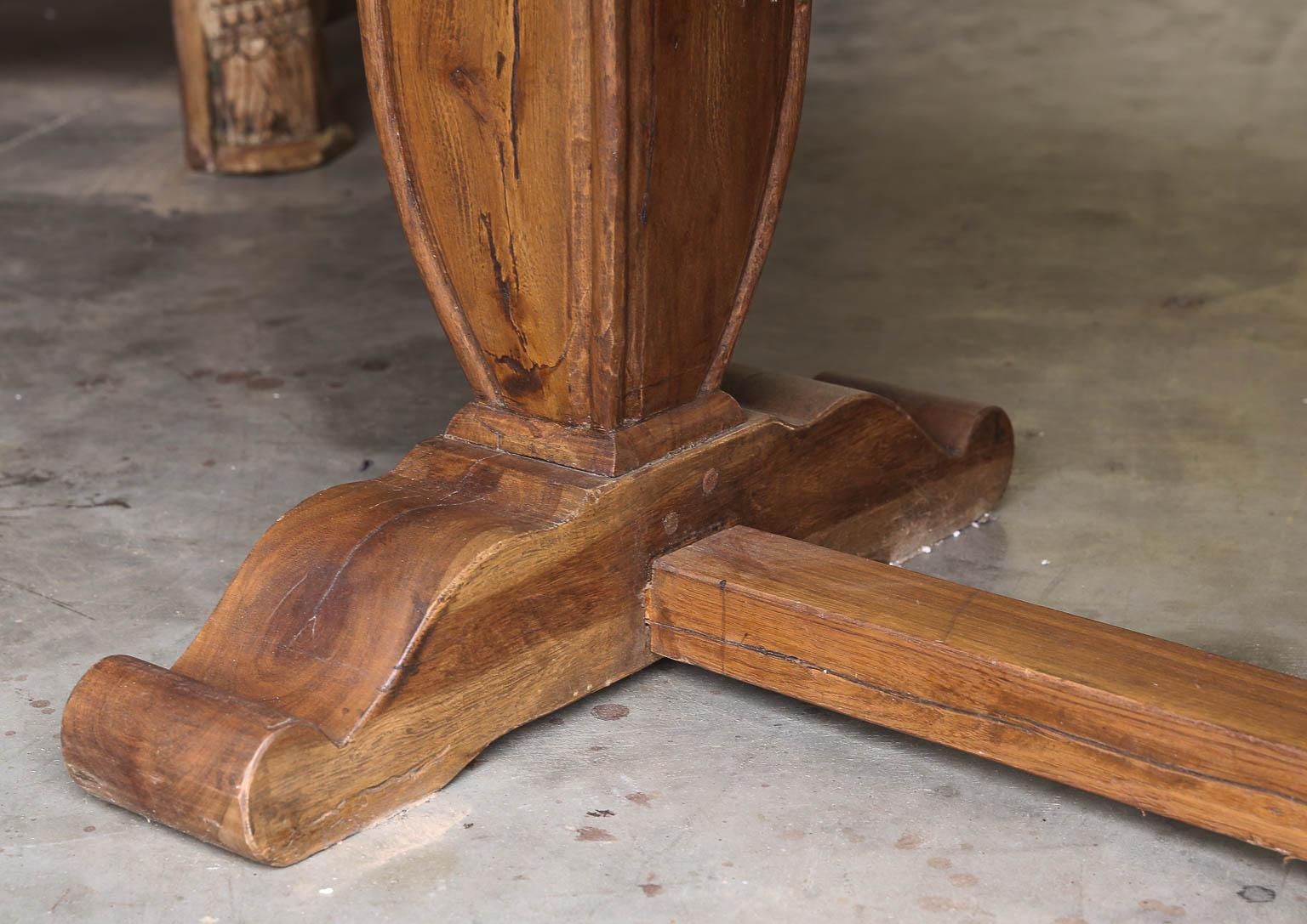 Early 20th Century Solid Teak Wood British Colonial Classic Dining Table For Sale 2