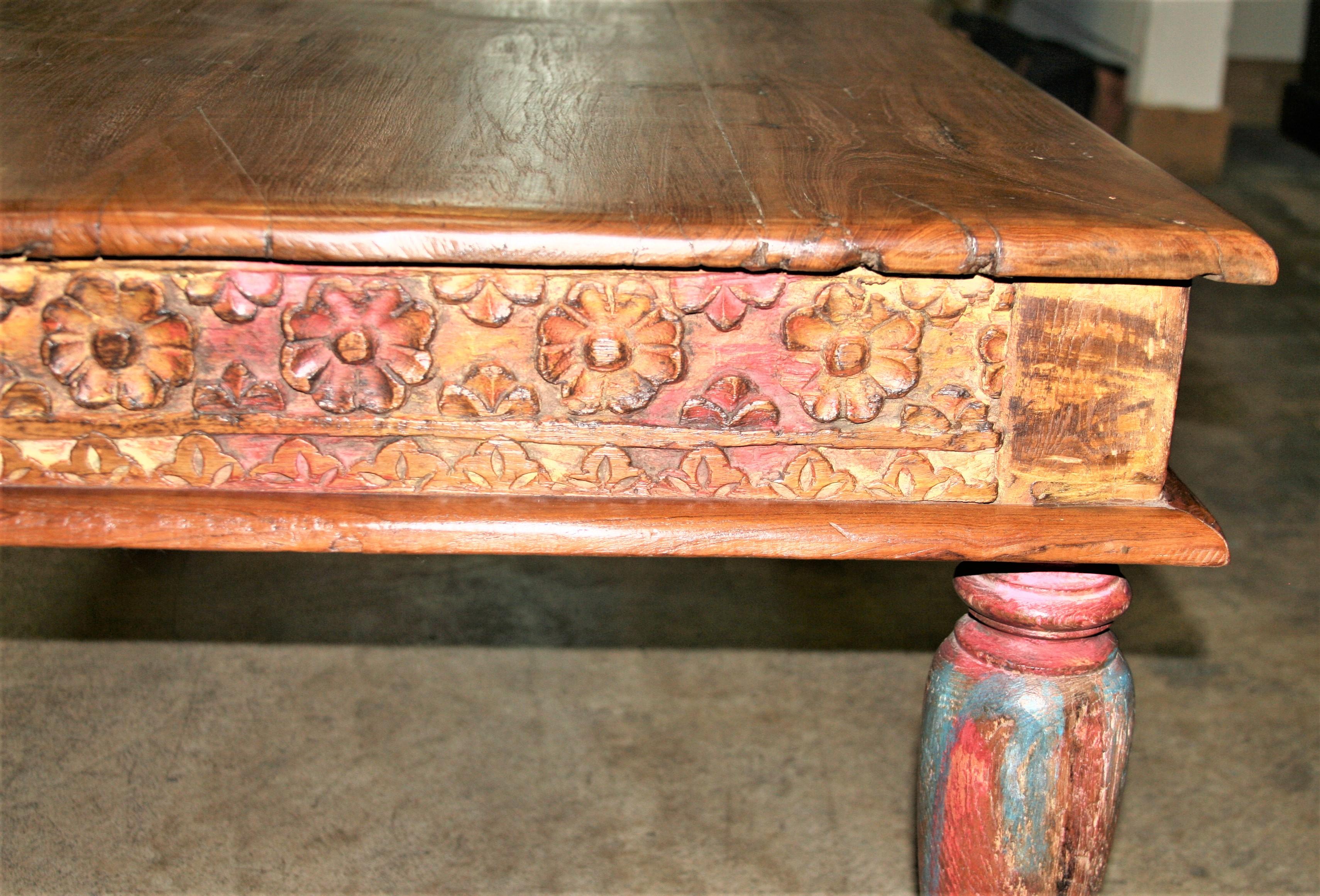 Early 20th Century Solid Teak Wood Highly Carved Coffee Table In Good Condition For Sale In Houston, TX