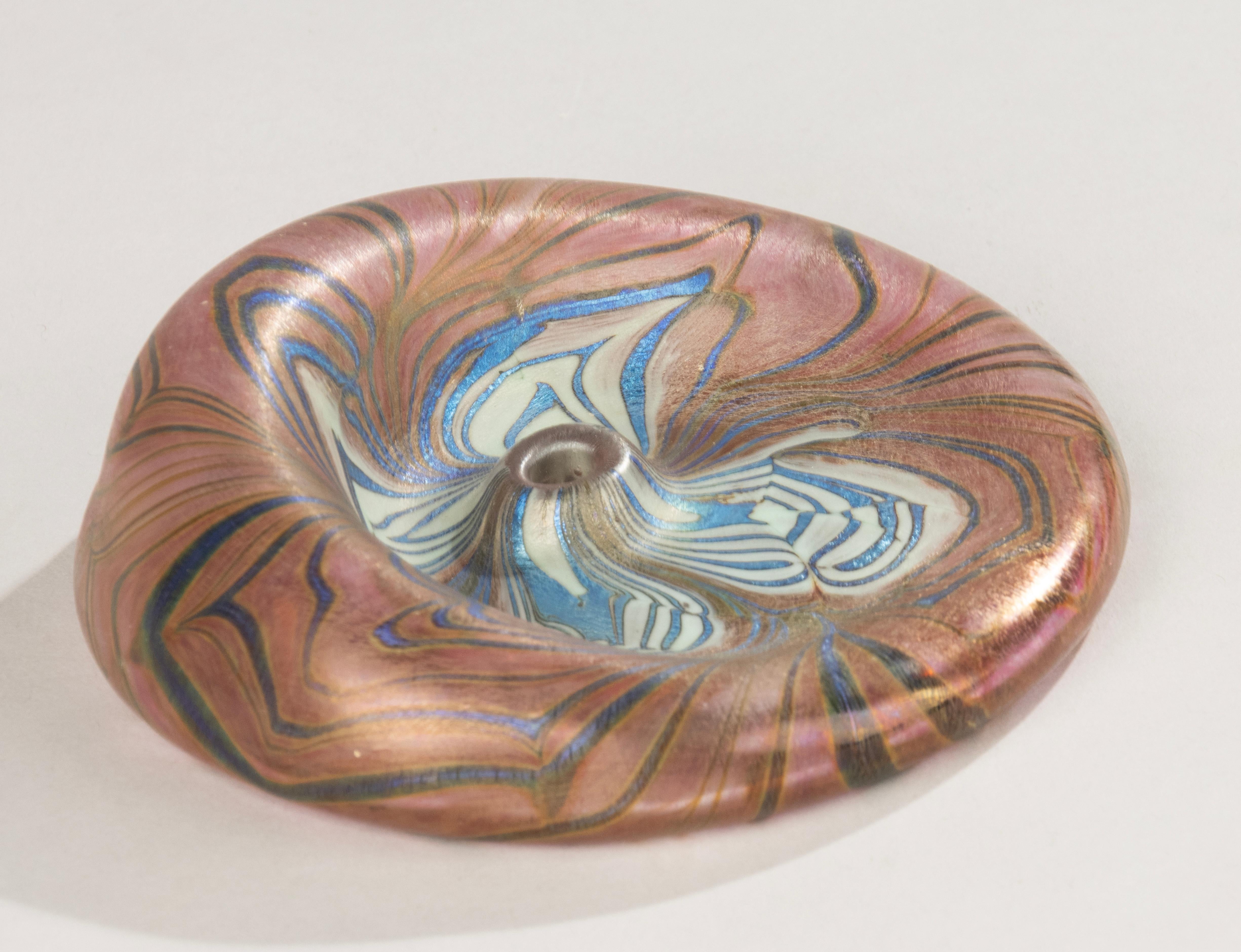Early 20th Century Soliflore Vase - Art Nouveau Iridescent Glas For Sale 10