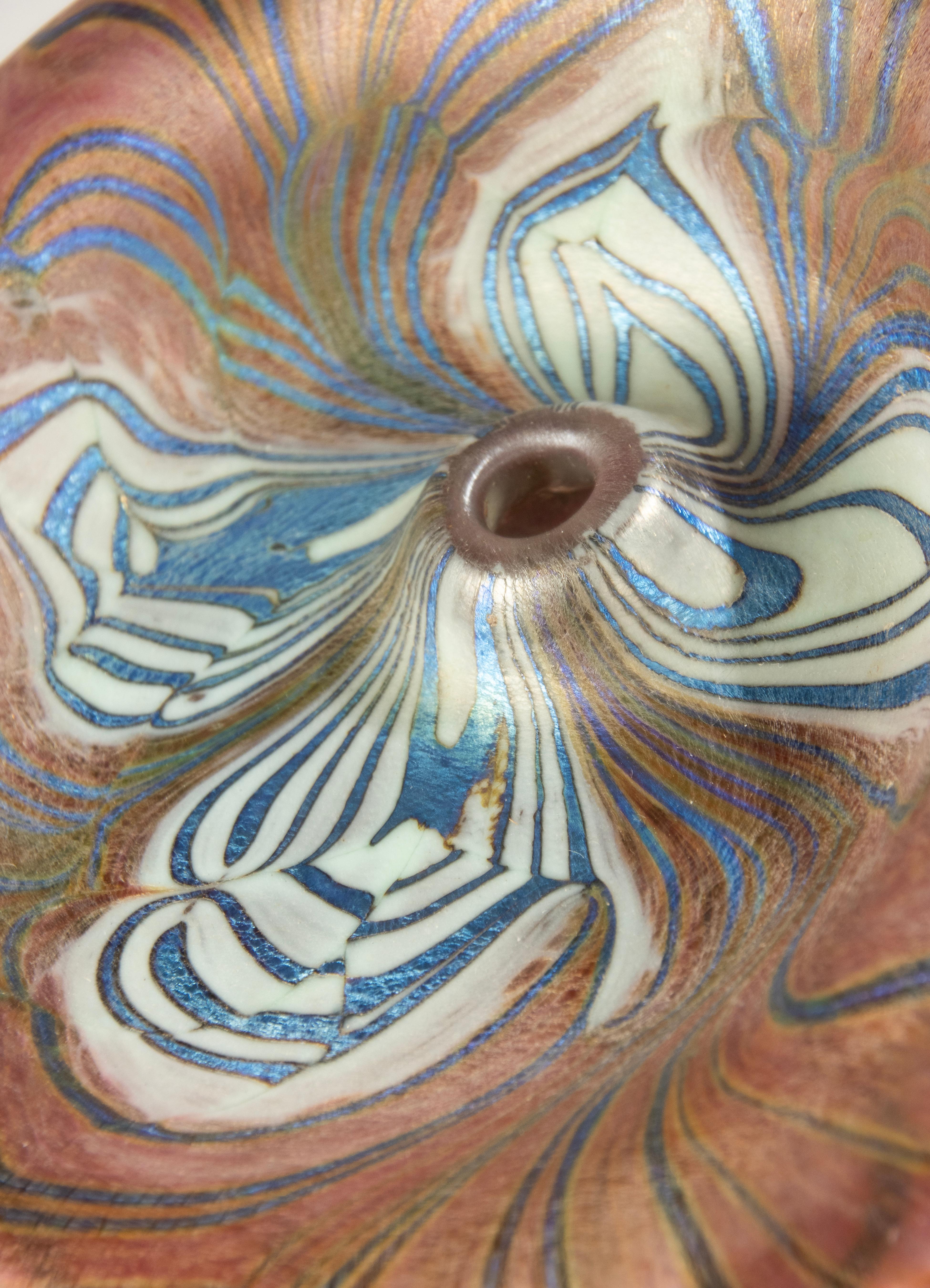 Austrian Early 20th Century Soliflore Vase - Art Nouveau Iridescent Glas For Sale