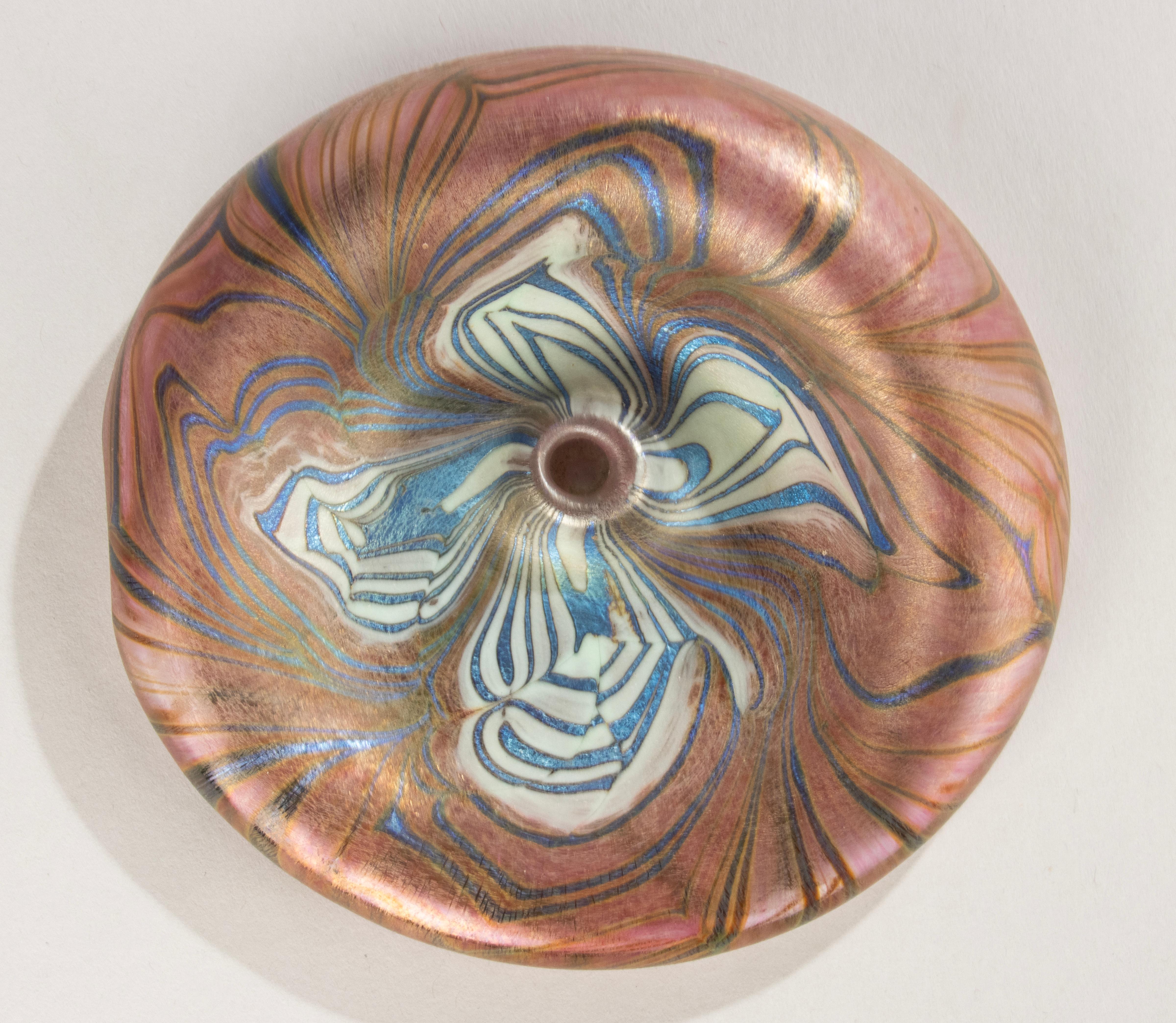 Hand-Crafted Early 20th Century Soliflore Vase - Art Nouveau Iridescent Glas For Sale