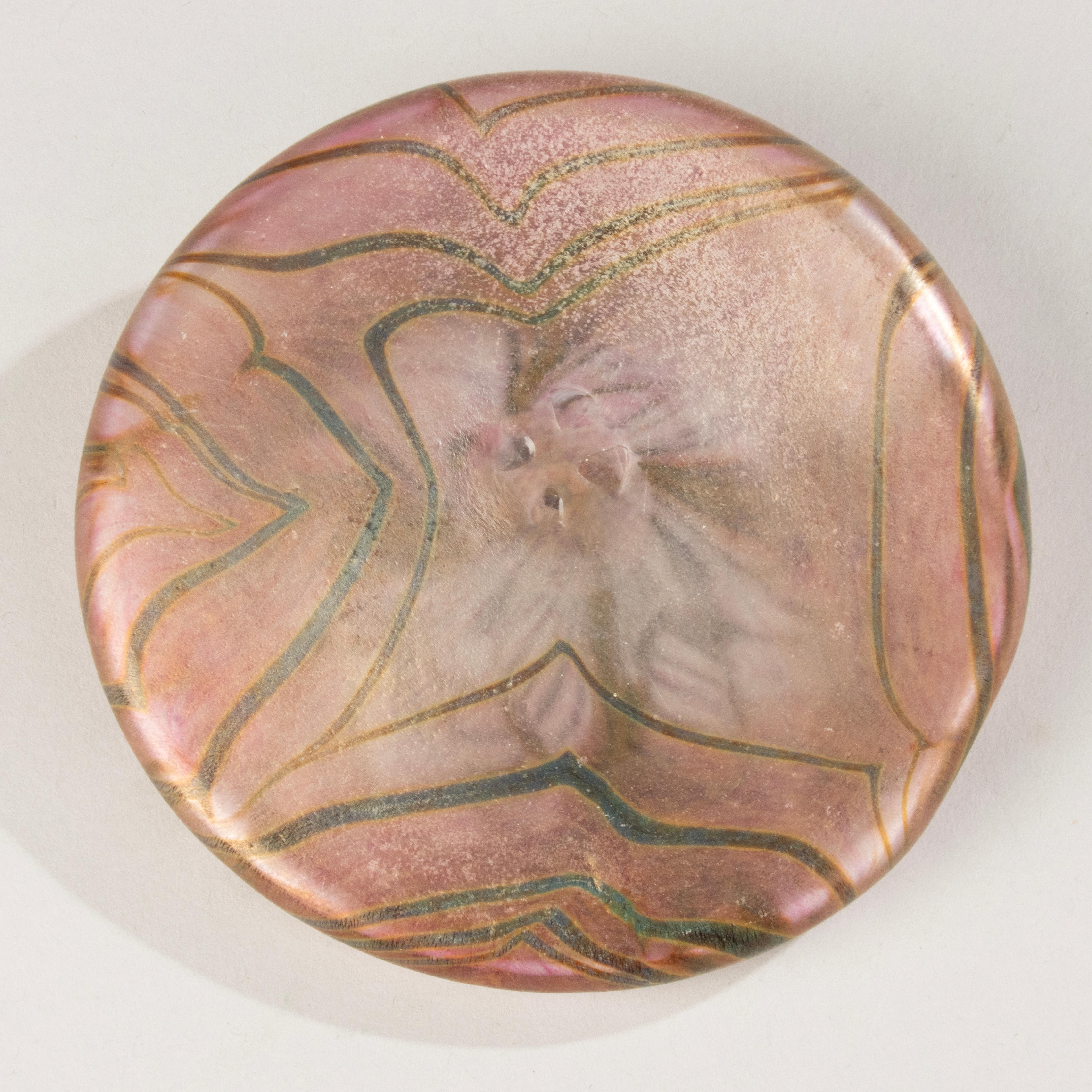 Early 20th Century Soliflore Vase - Art Nouveau Iridescent Glas For Sale 2