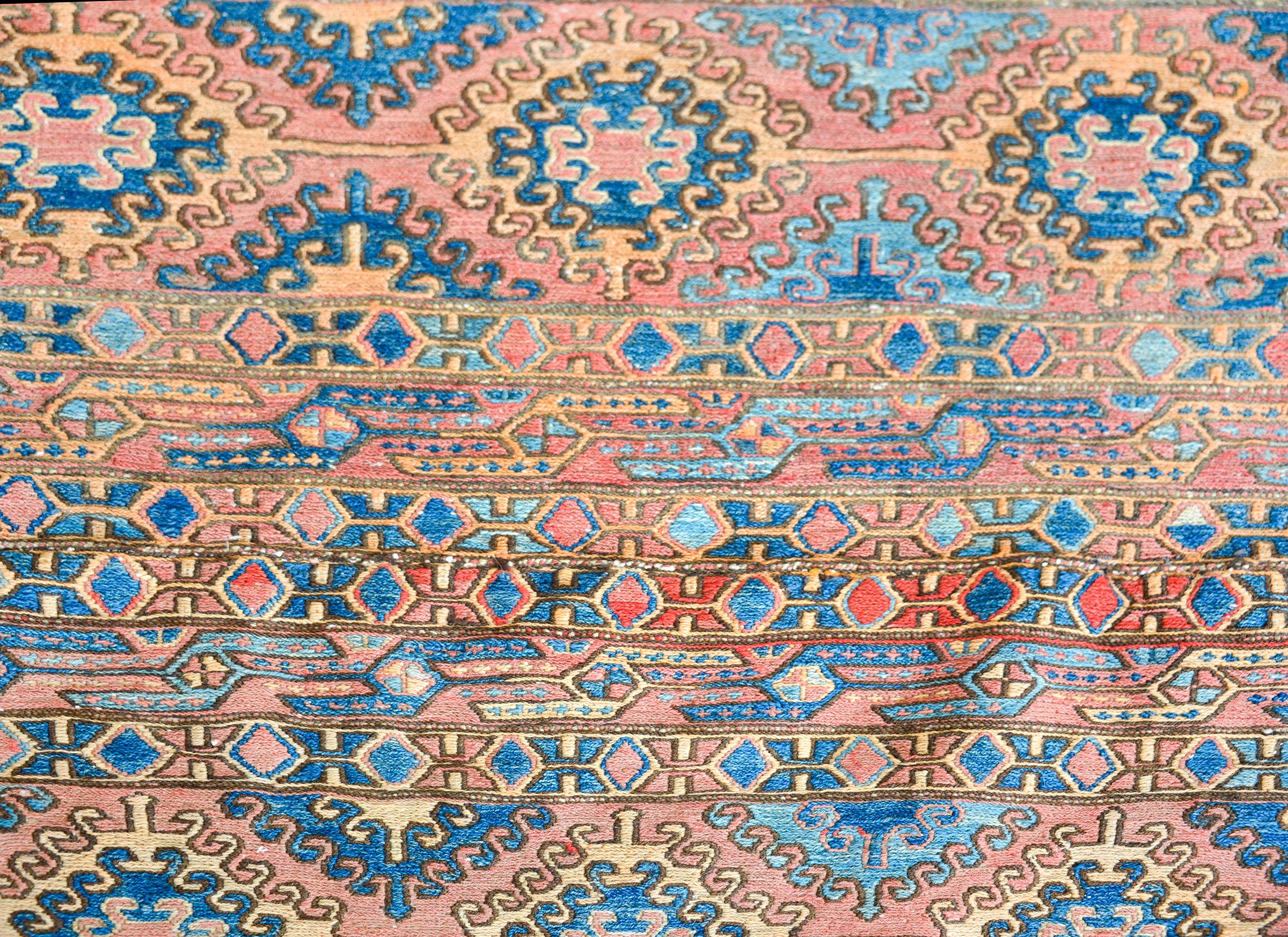Early 20th Century Soumak Rug In Good Condition For Sale In Chicago, IL