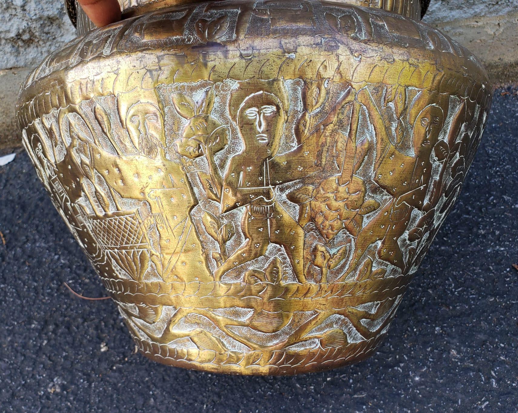 Early 20th Century  Southeast Asian Hammered and Embossed Brass Jardinière For Sale 3