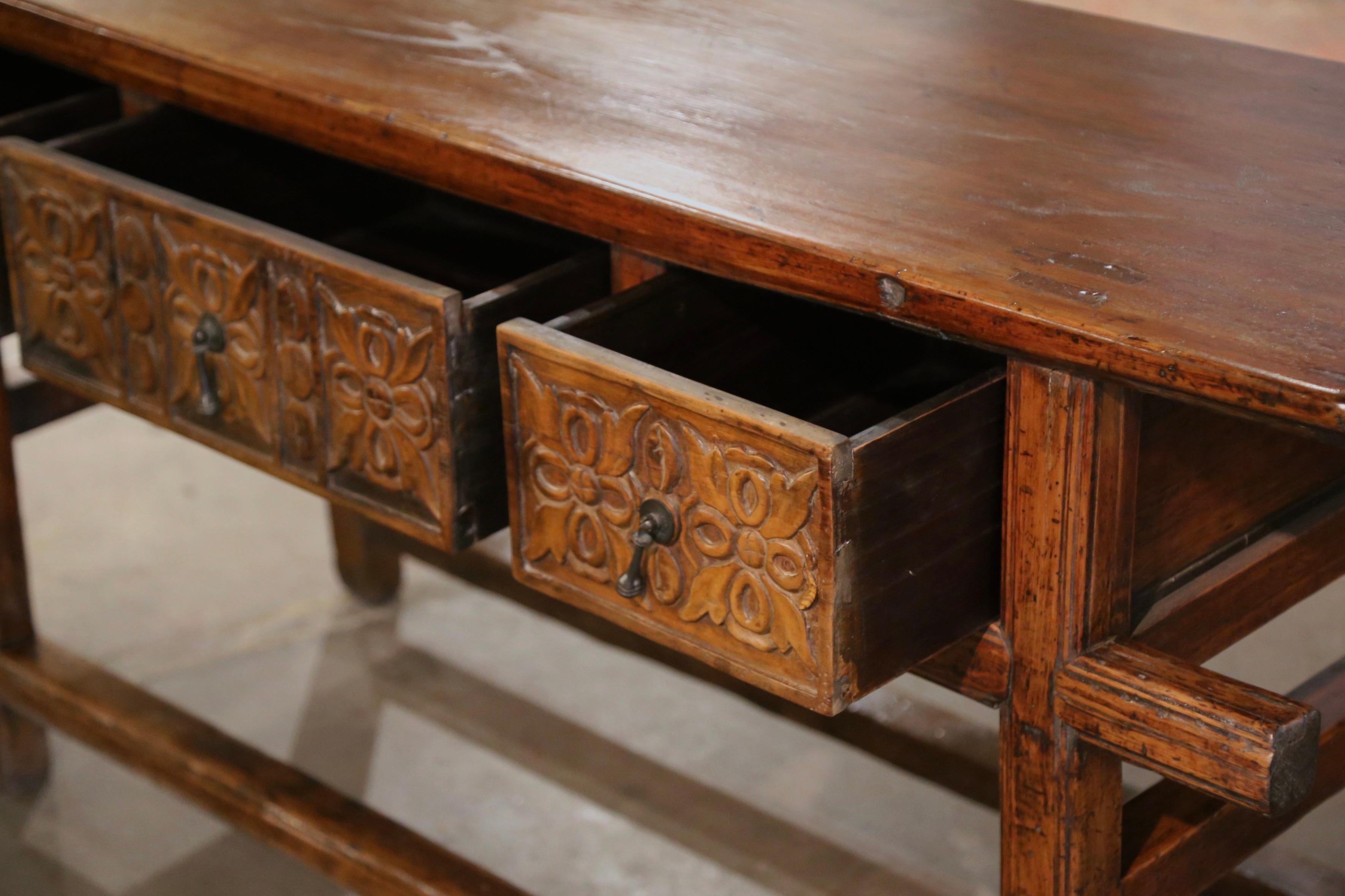 Early 20th Century Spanish Baroque Carved Pine & Oak Three-Drawer Console Table For Sale 4