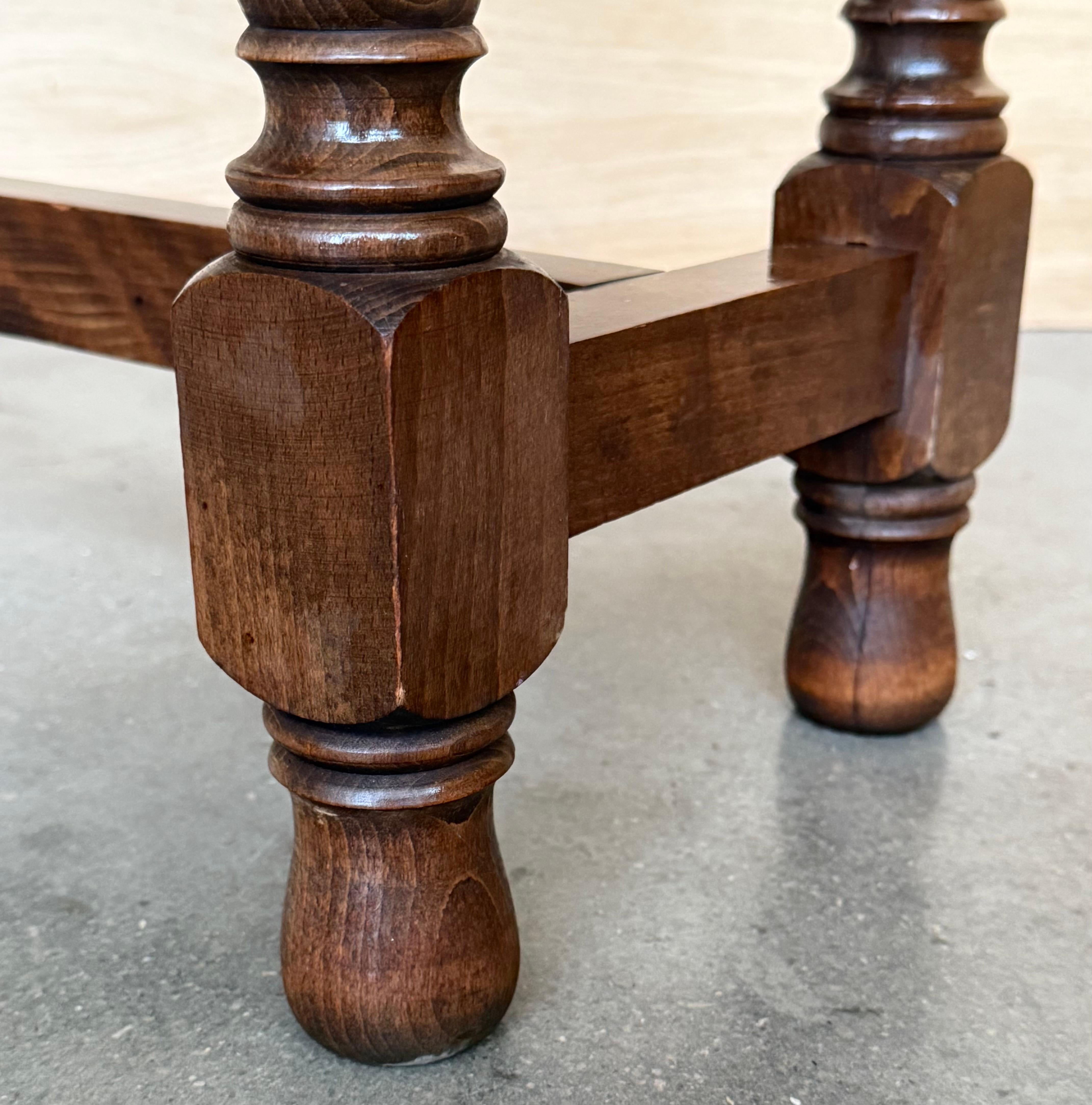 Early 20th Century Spanish Carved Console Table with Fluted Legs For Sale 9