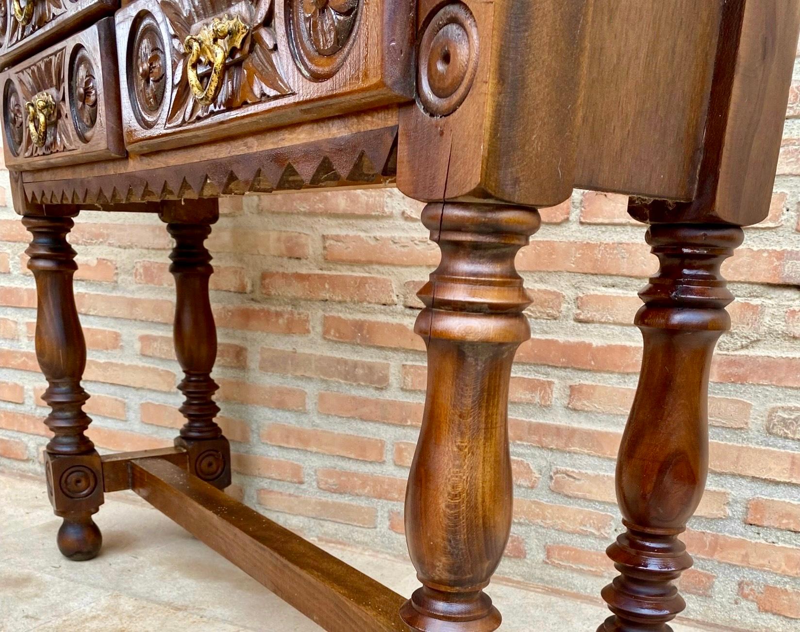 Early 20th Century Spanish Carved Console Table with Four Drawers, 1930s For Sale 2