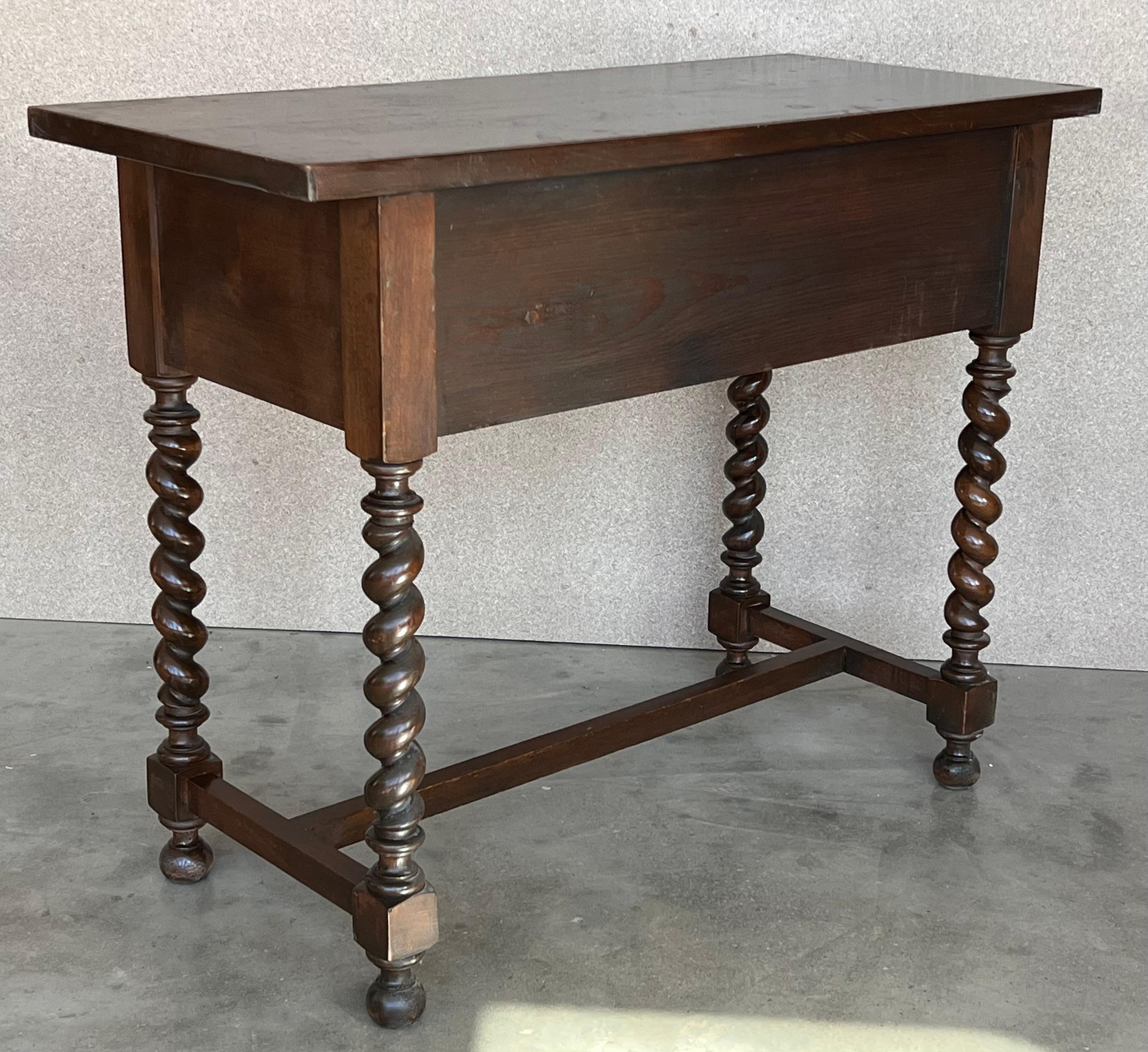 Early 20th Century Spanish Carved Console Table with Turned Legs 6