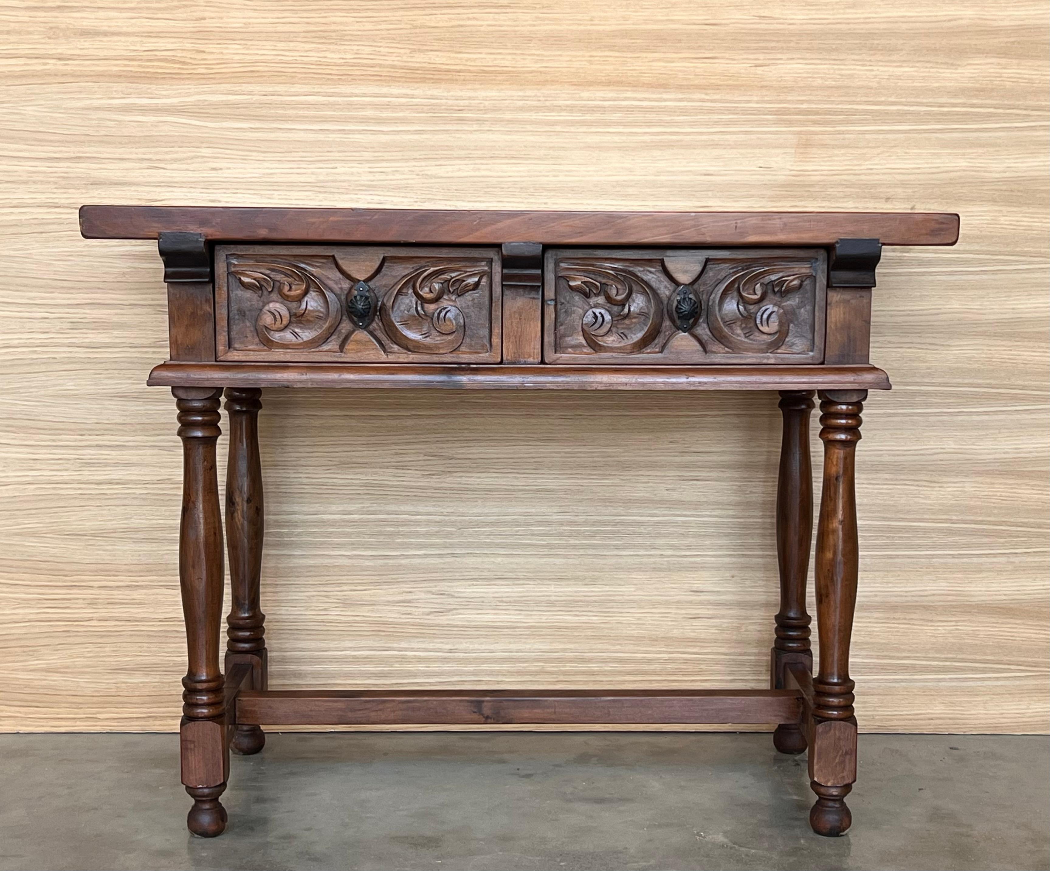Baroque Early 20th Century Spanish Carved Console Table with Turned Legs For Sale
