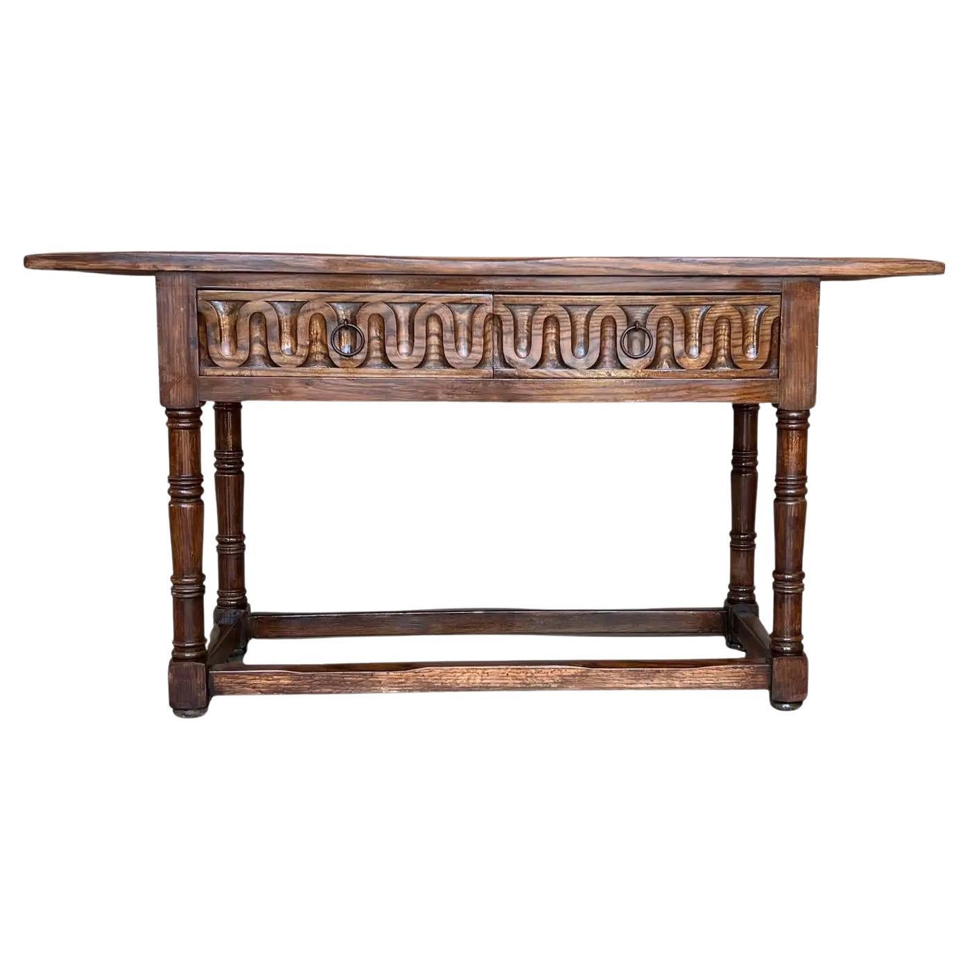 Table console espagnole sculptée du début du 20e siècle avec deux tiroirs