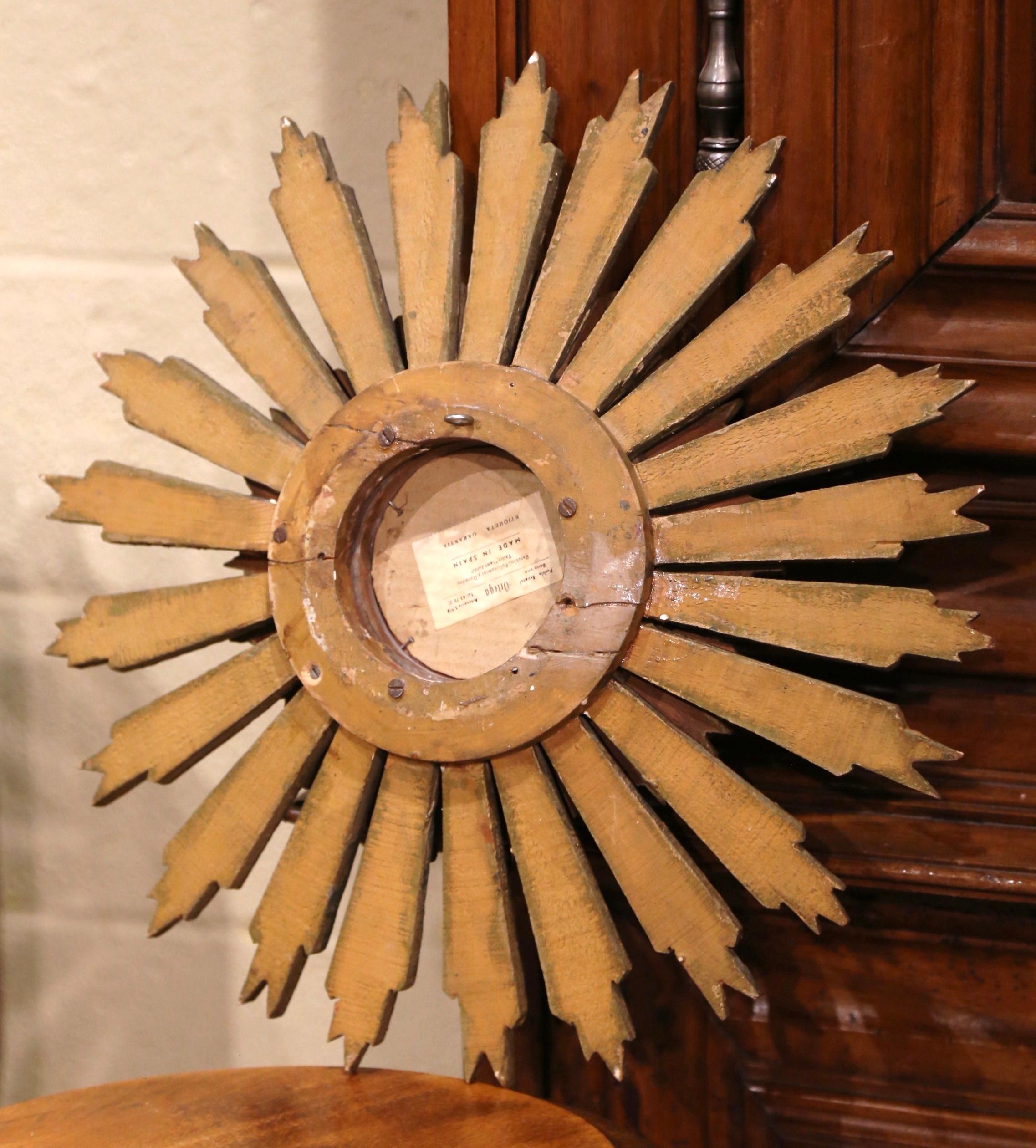 Early 20th Century Spanish Carved Giltwood and Painted Sunburst Mirror 2