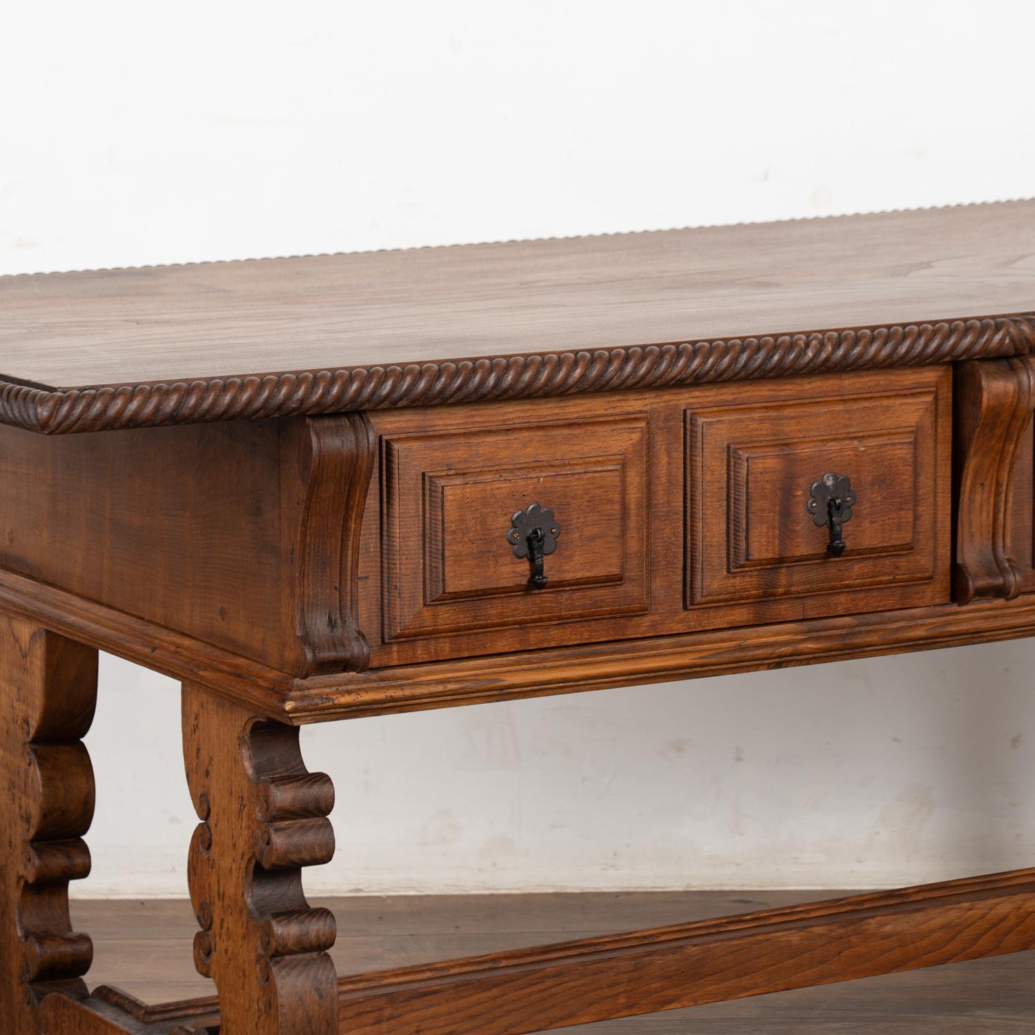 Early 20th Century Spanish Carved Oak Console Table with Two Drawers For Sale 6