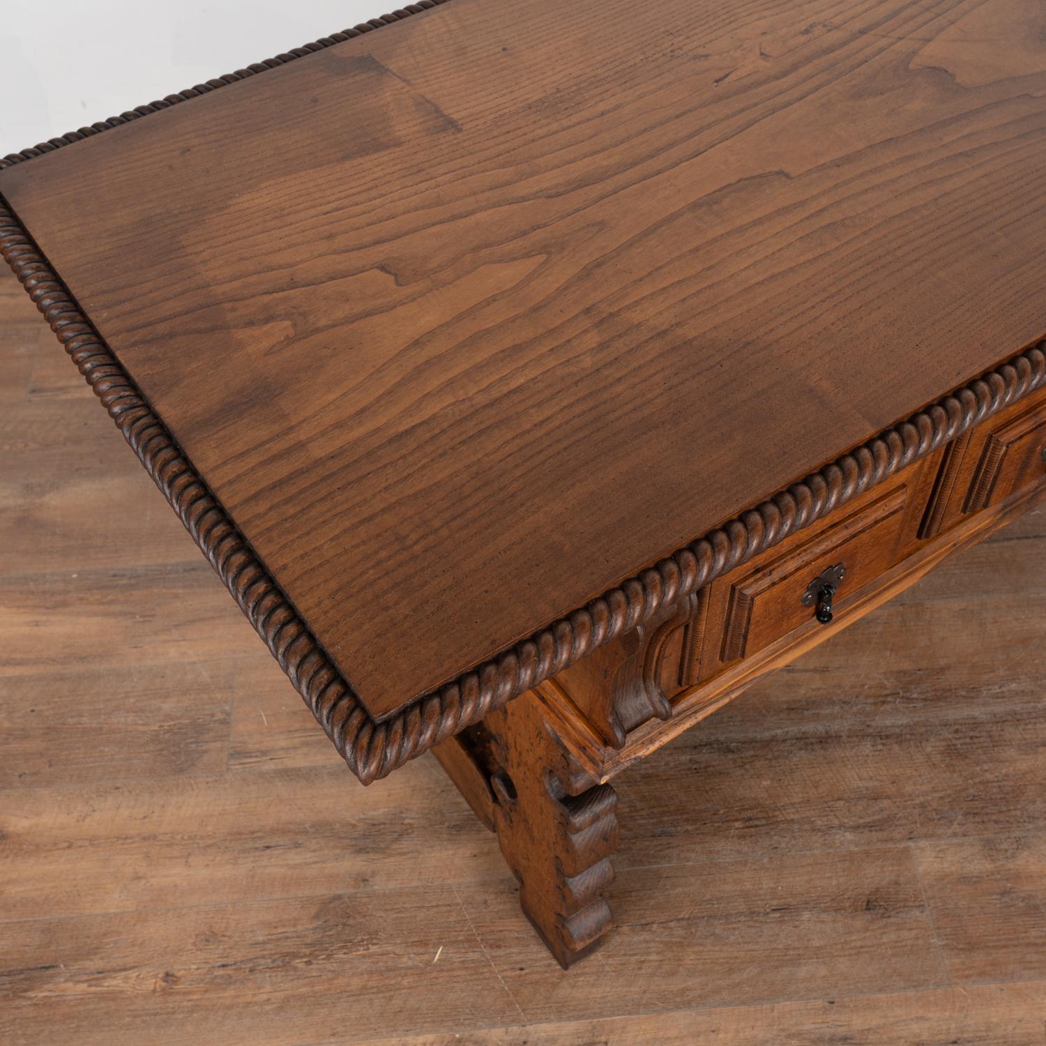 Early 20th Century Spanish Carved Oak Console Table with Two Drawers For Sale 2