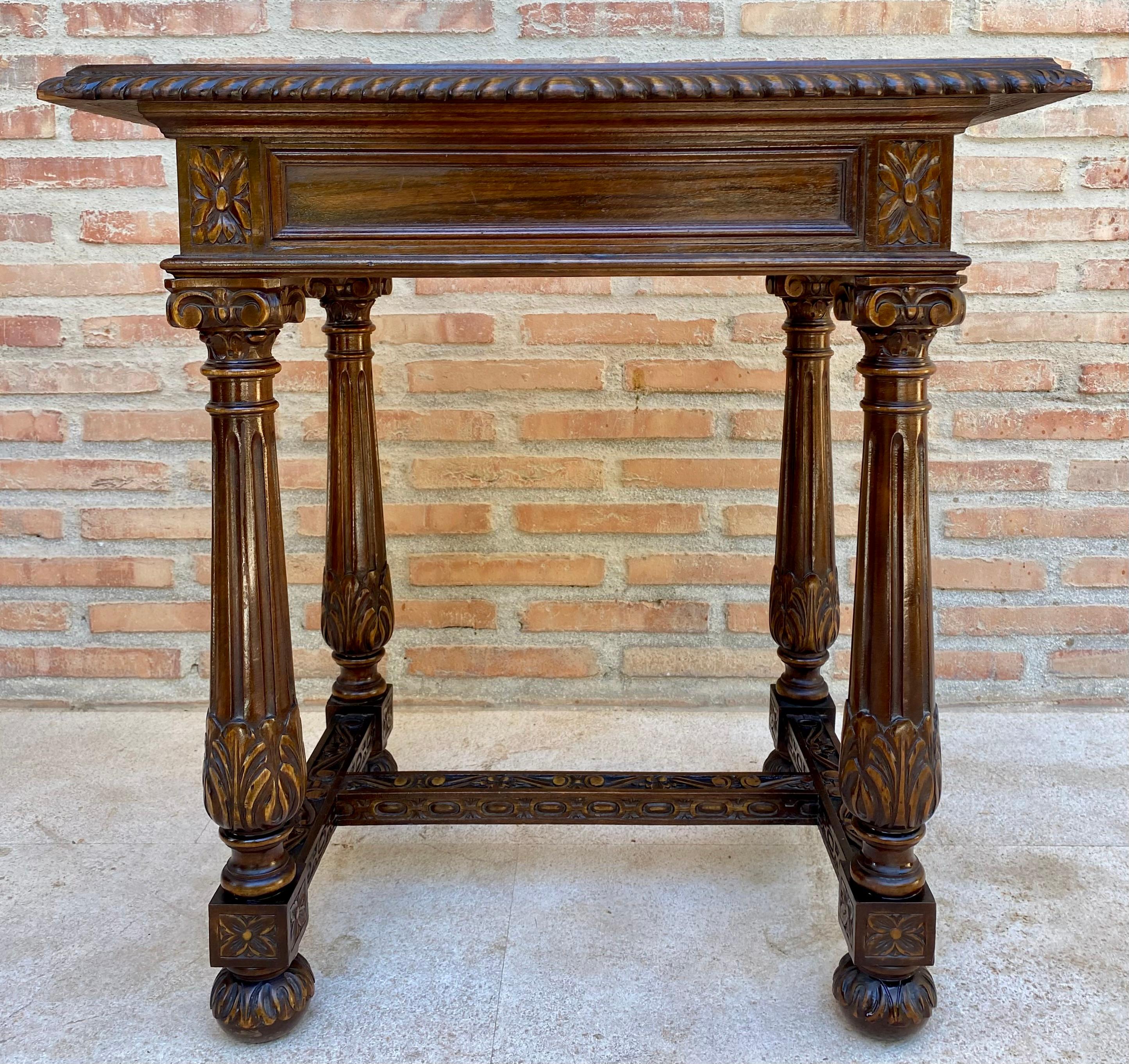 Baroque Early 20th Century Spanish Carved Walnut Side Table with One Drawer, 1940s For Sale