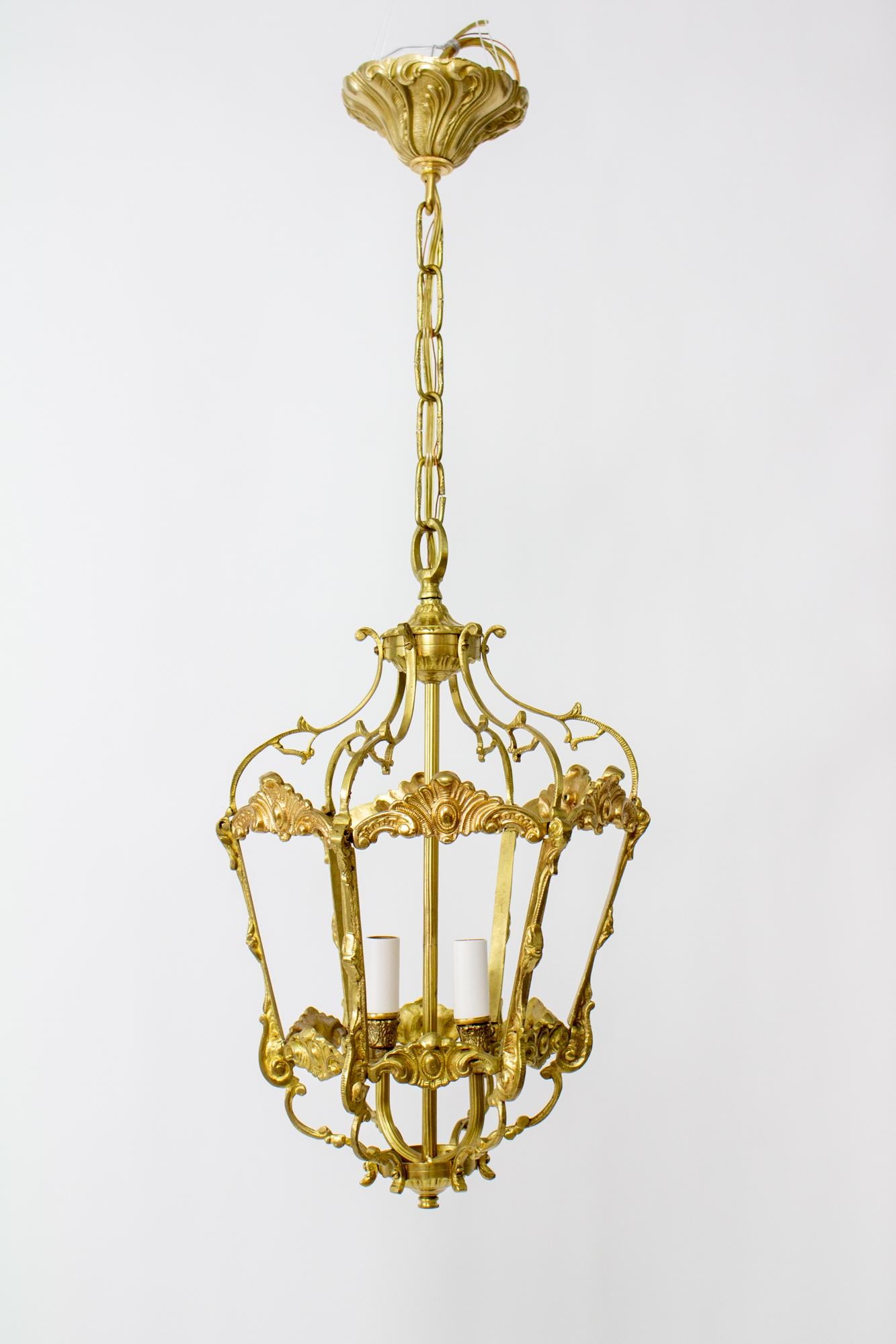 Early 20th Century Spanish Cast Brass Lantern For Sale 3