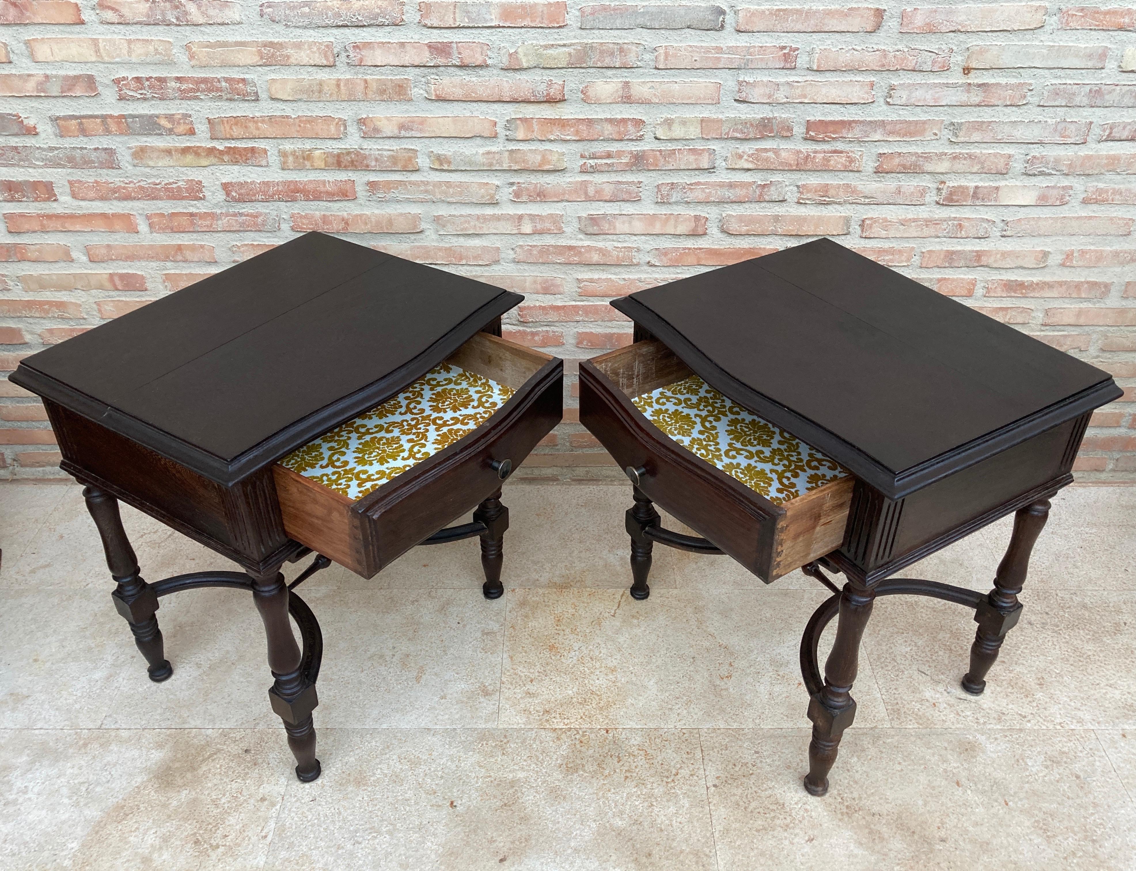 Early 20th Century Spanish Chestnut Nightstands with One Drawer and Metal Hardwa 7