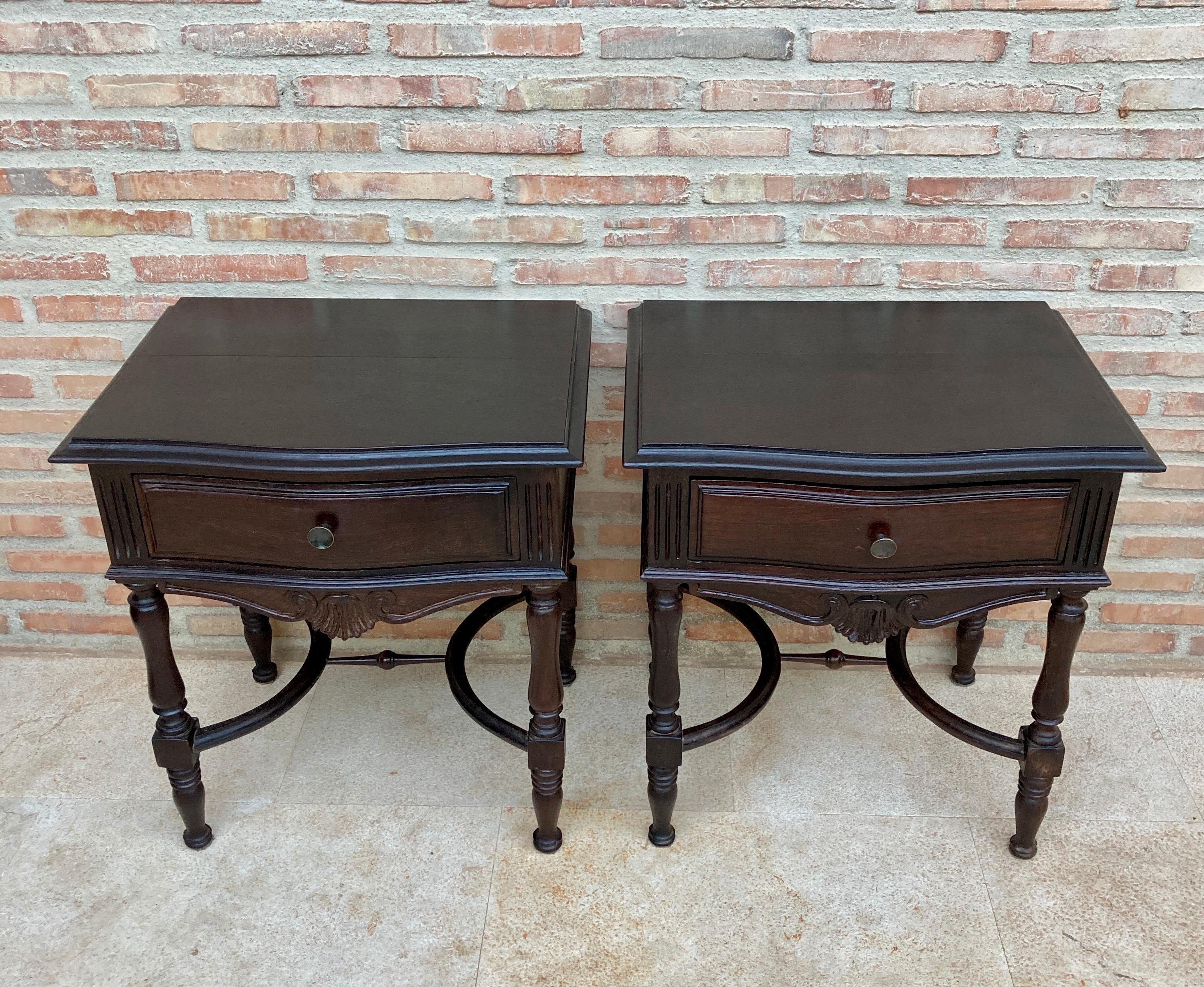 Early 20th Century Spanish Chestnut Nightstands with One Drawer and Metal Hardwa In Good Condition In Miami, FL