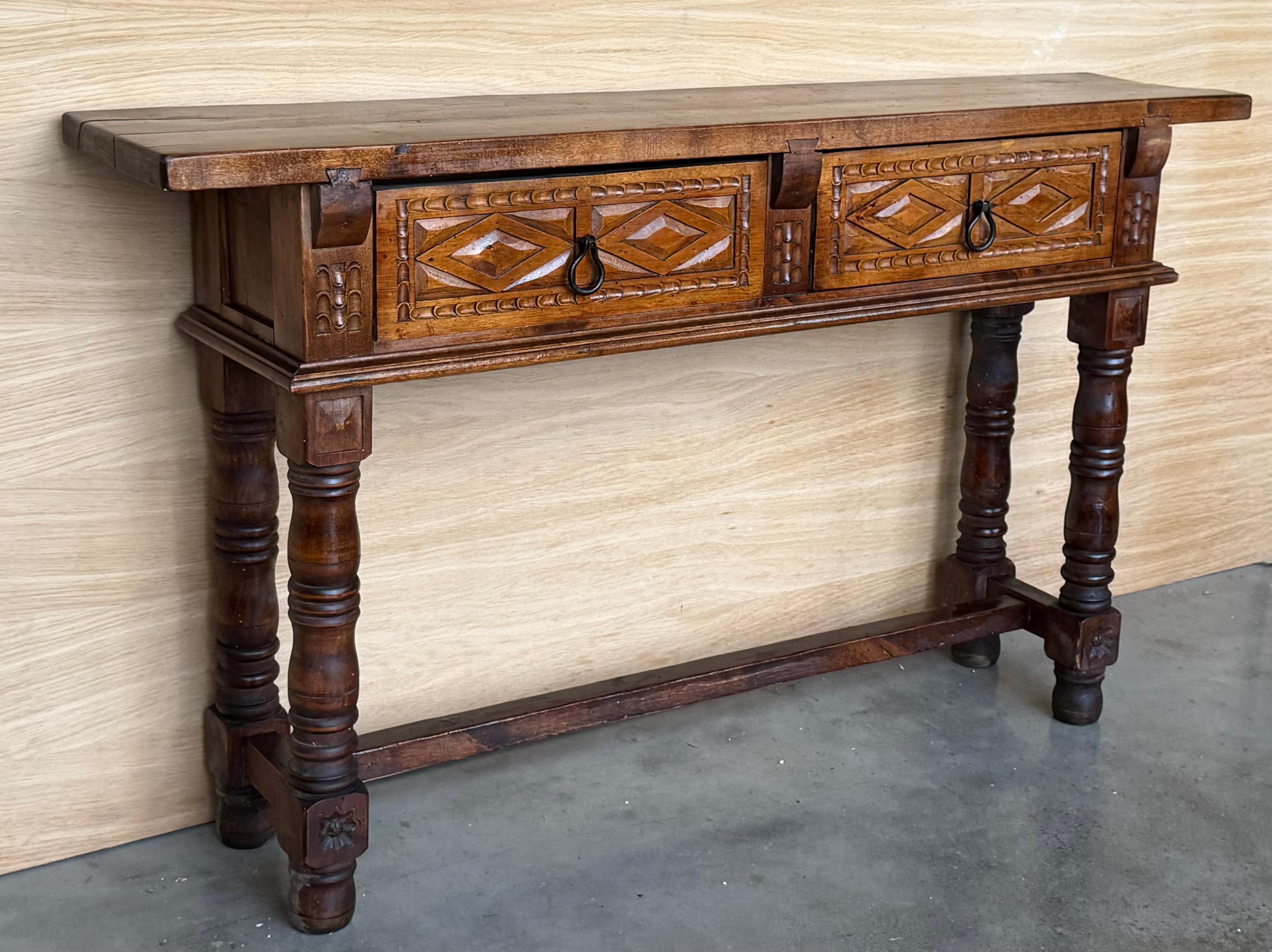 Baroque Early 20th Century Spanish Console Table with 2 Drawers and Turned Legs