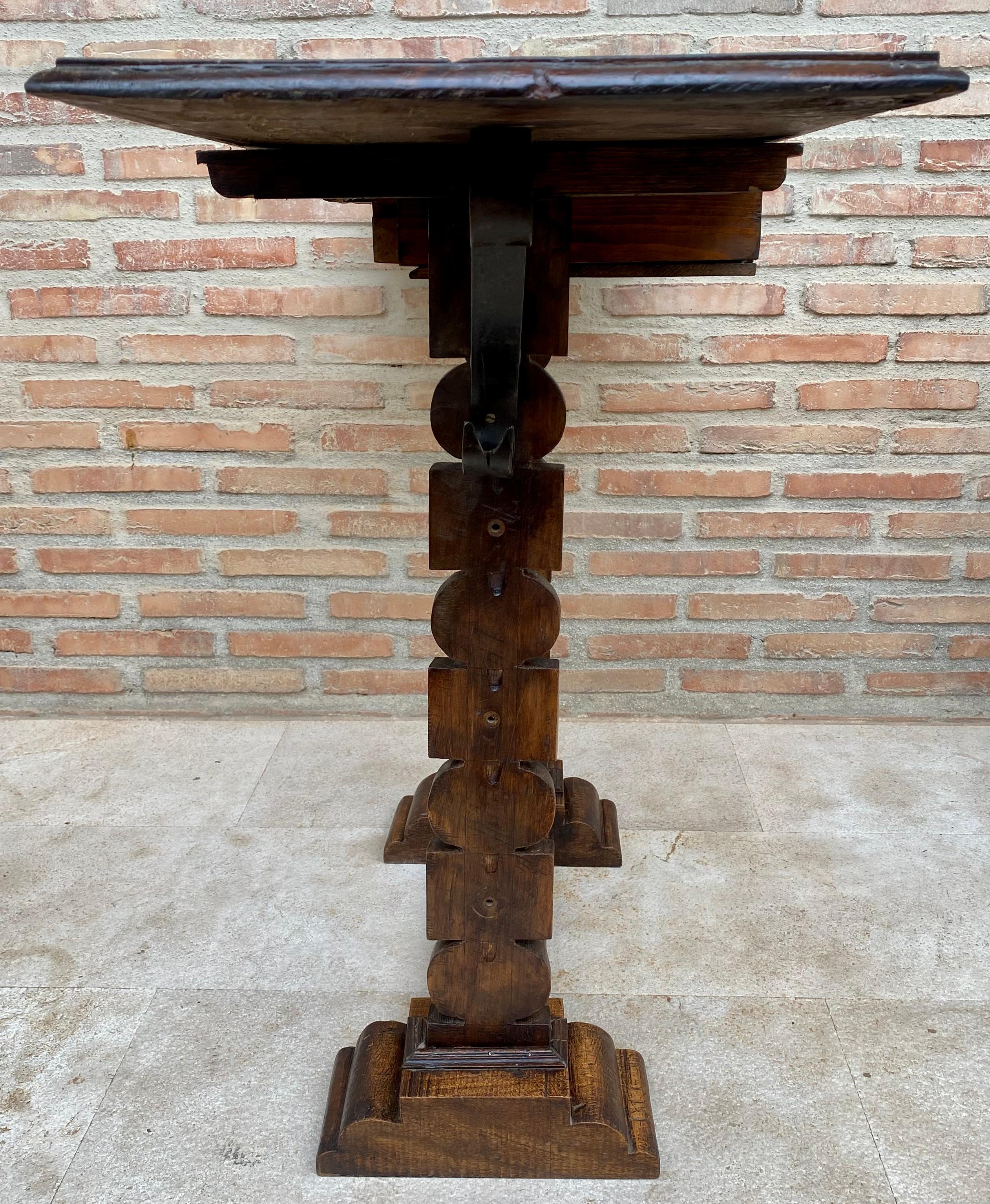 Early 20th Century Spanish Console Table with One Drawer, 1940s For Sale 7