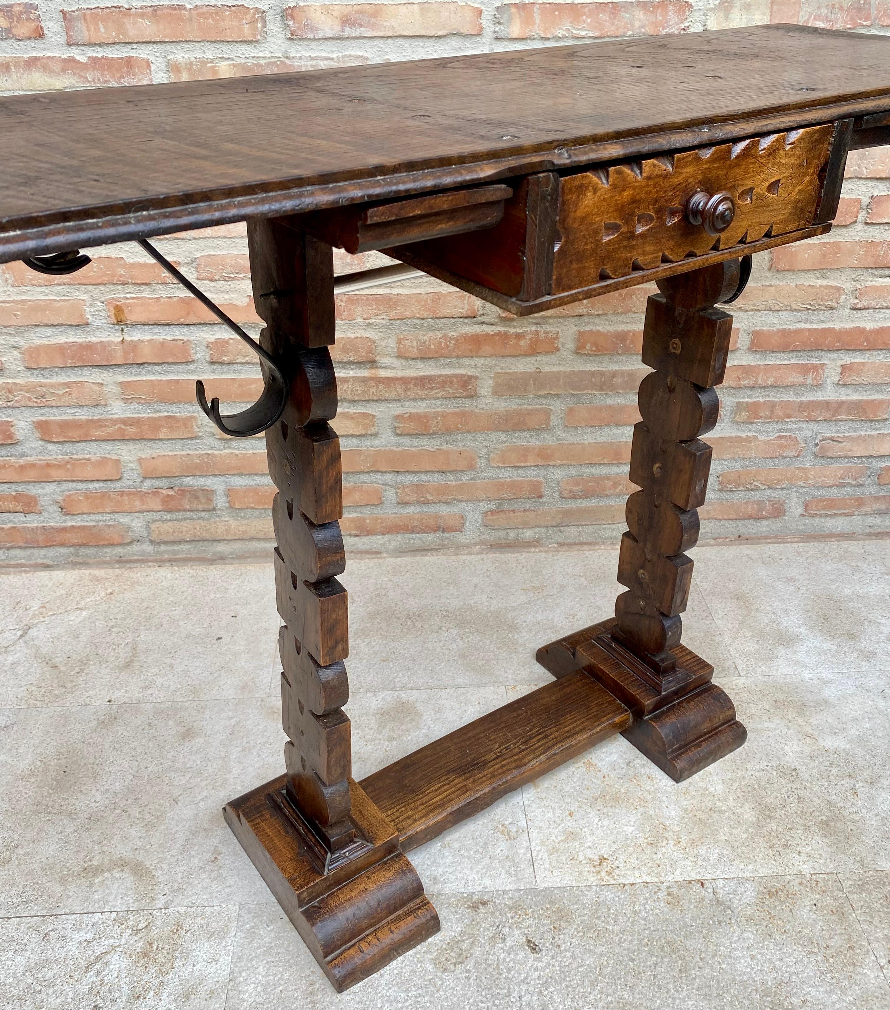 Early 20th Century Spanish Console Table with One Drawer, 1940s For Sale 3