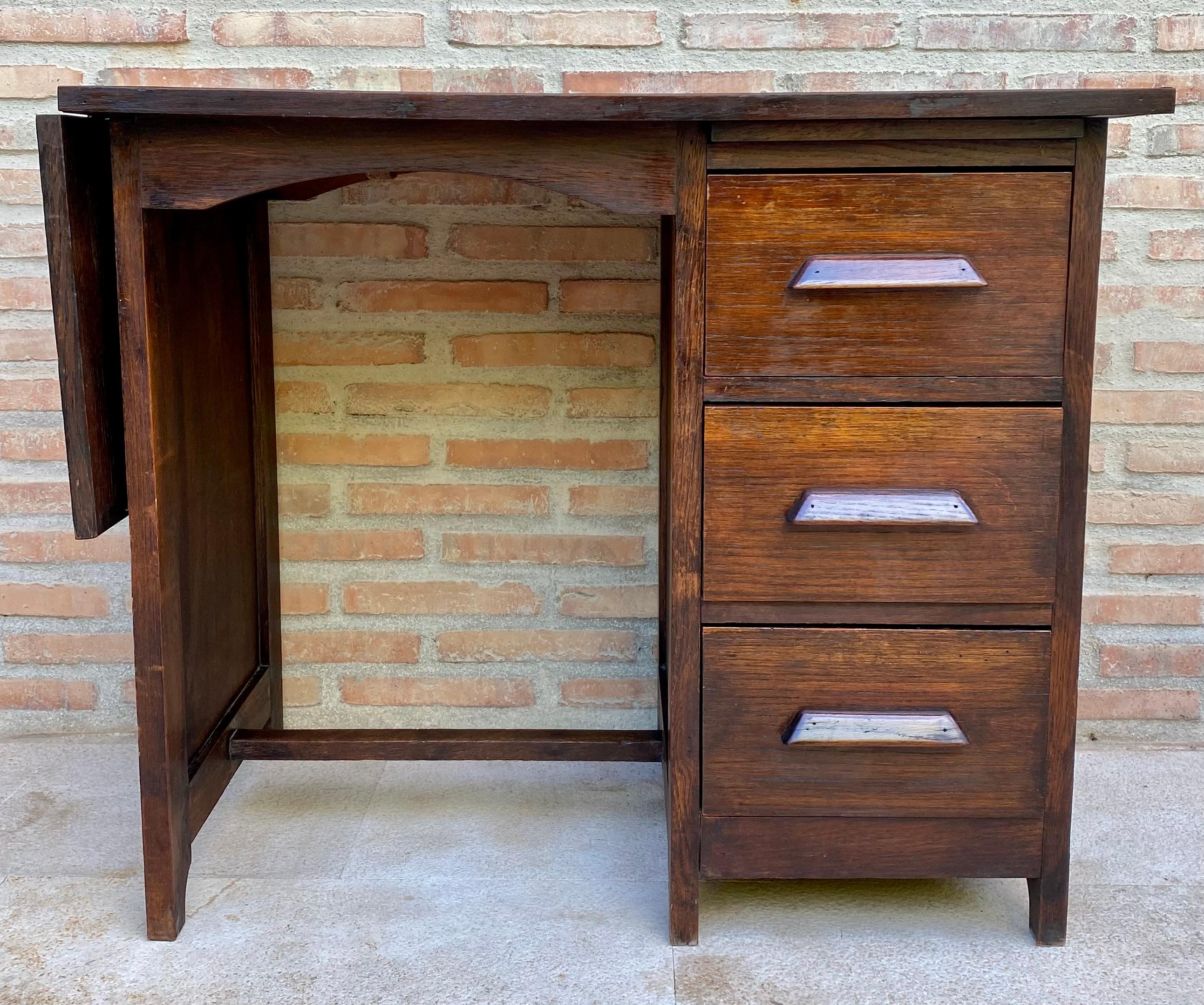 Early 20Th Century Spanish Desk or Work Table in Oak Wood with Lateral Wing