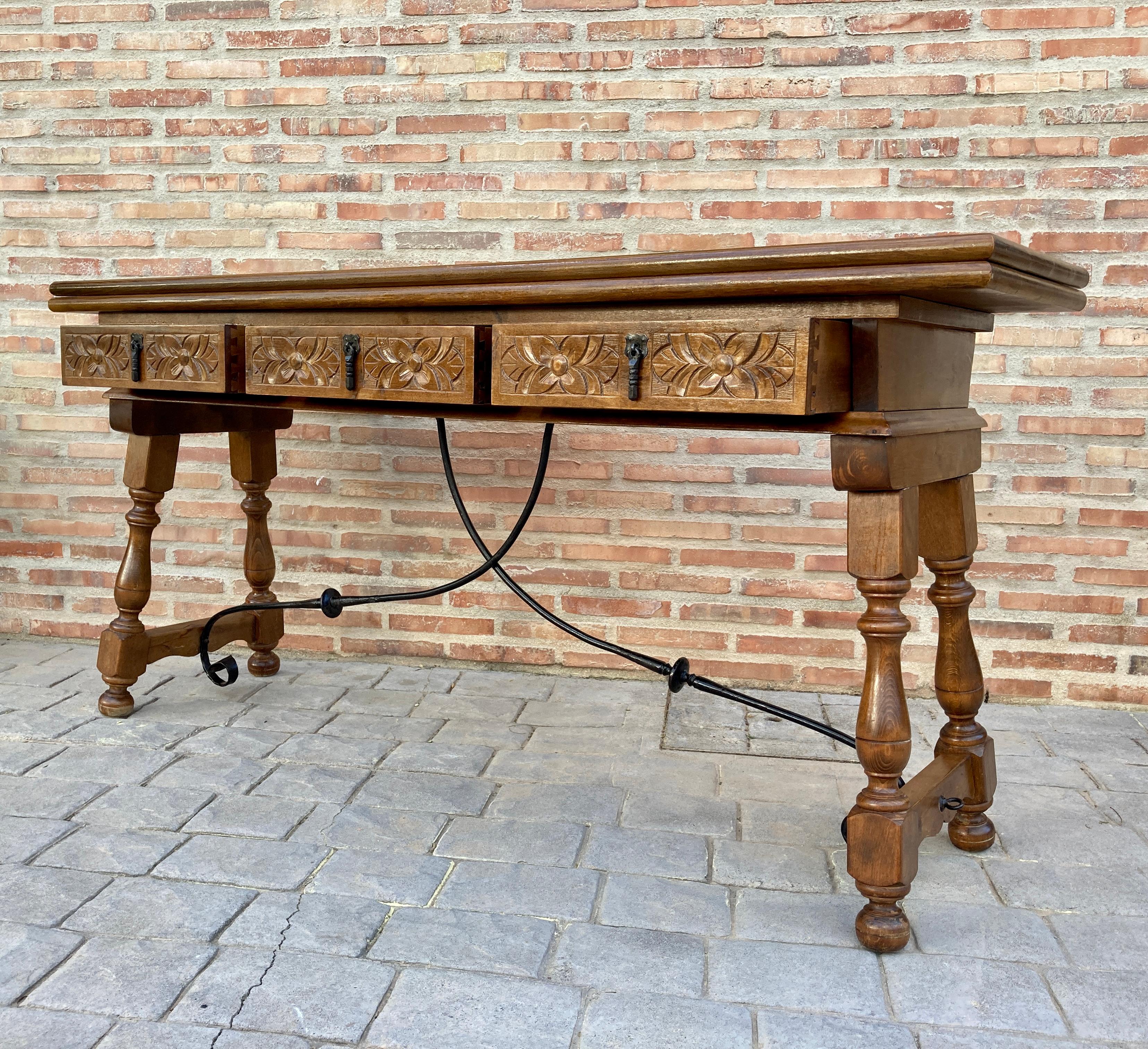 Early 20th Century Spanish Fold Out Console Table with Iron Stretcher & 3 Drawer In Good Condition In Miami, FL