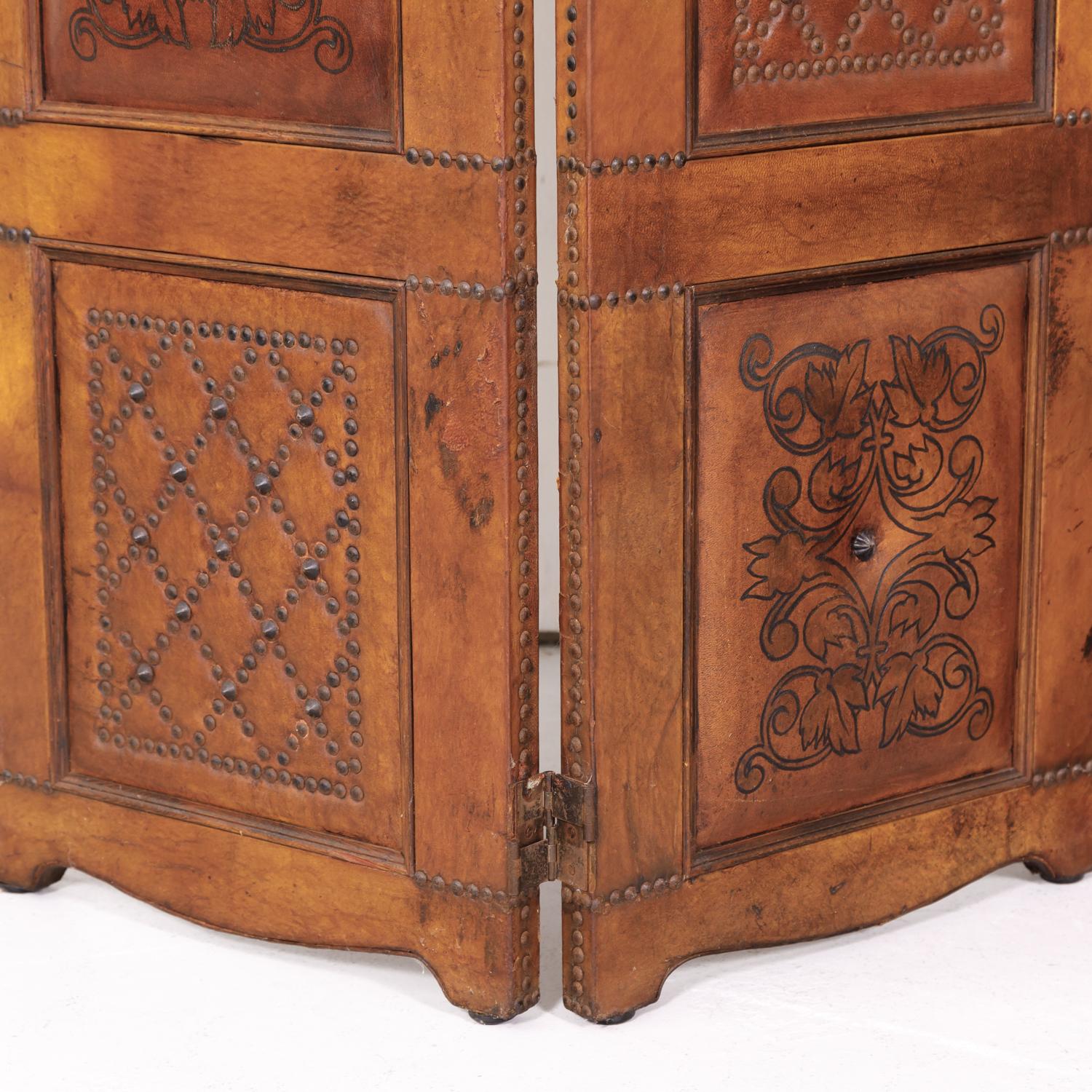 Early 20th Century Spanish Four-Panel Hand Embossed Leather Dividing Screen 14