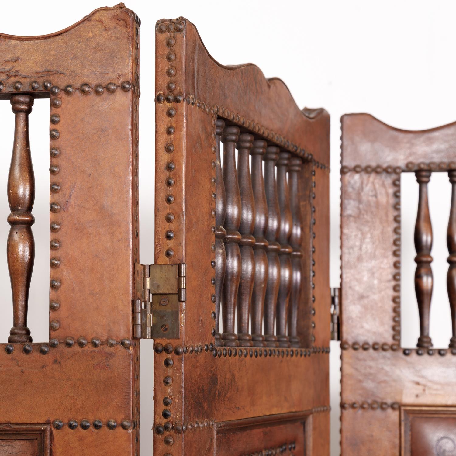 Early 20th Century Spanish Four-Panel Hand Embossed Leather Dividing Screen 2