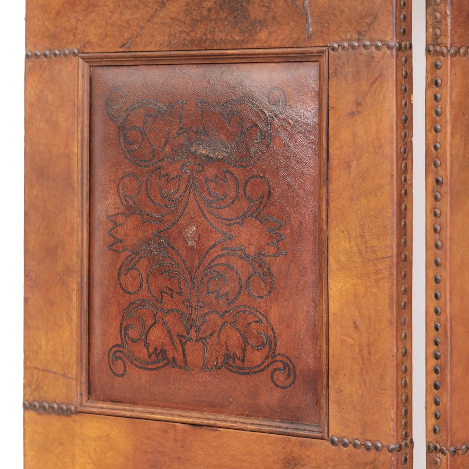 Early 20th Century Spanish Four-Panel Hand Embossed Leather Dividing Screen 5