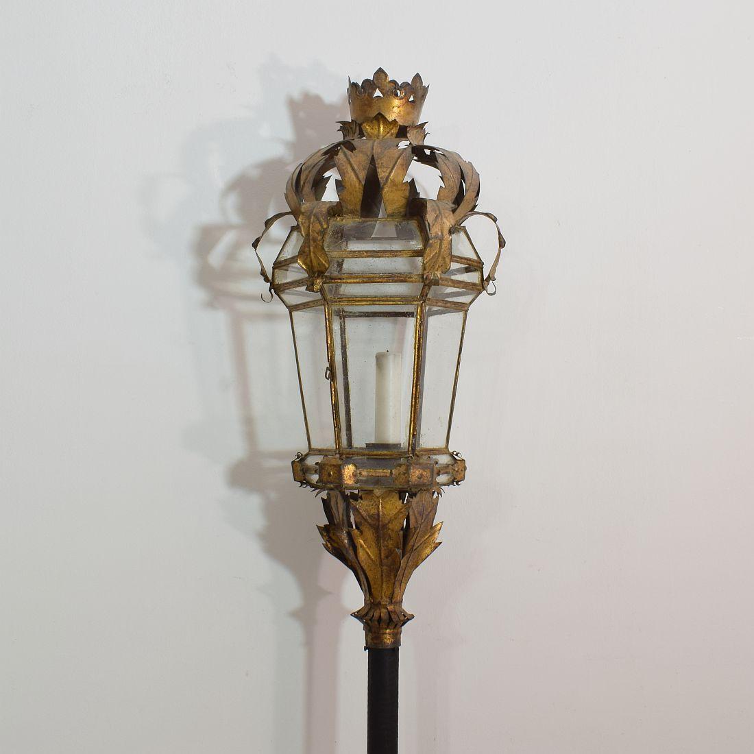 Beautiful and rare metal lantern.
Spain circa 1900-1930, in good but weathered condition. Small damage to one of the smaller glass panels (see photo)
Will be sold without wooden stick.
