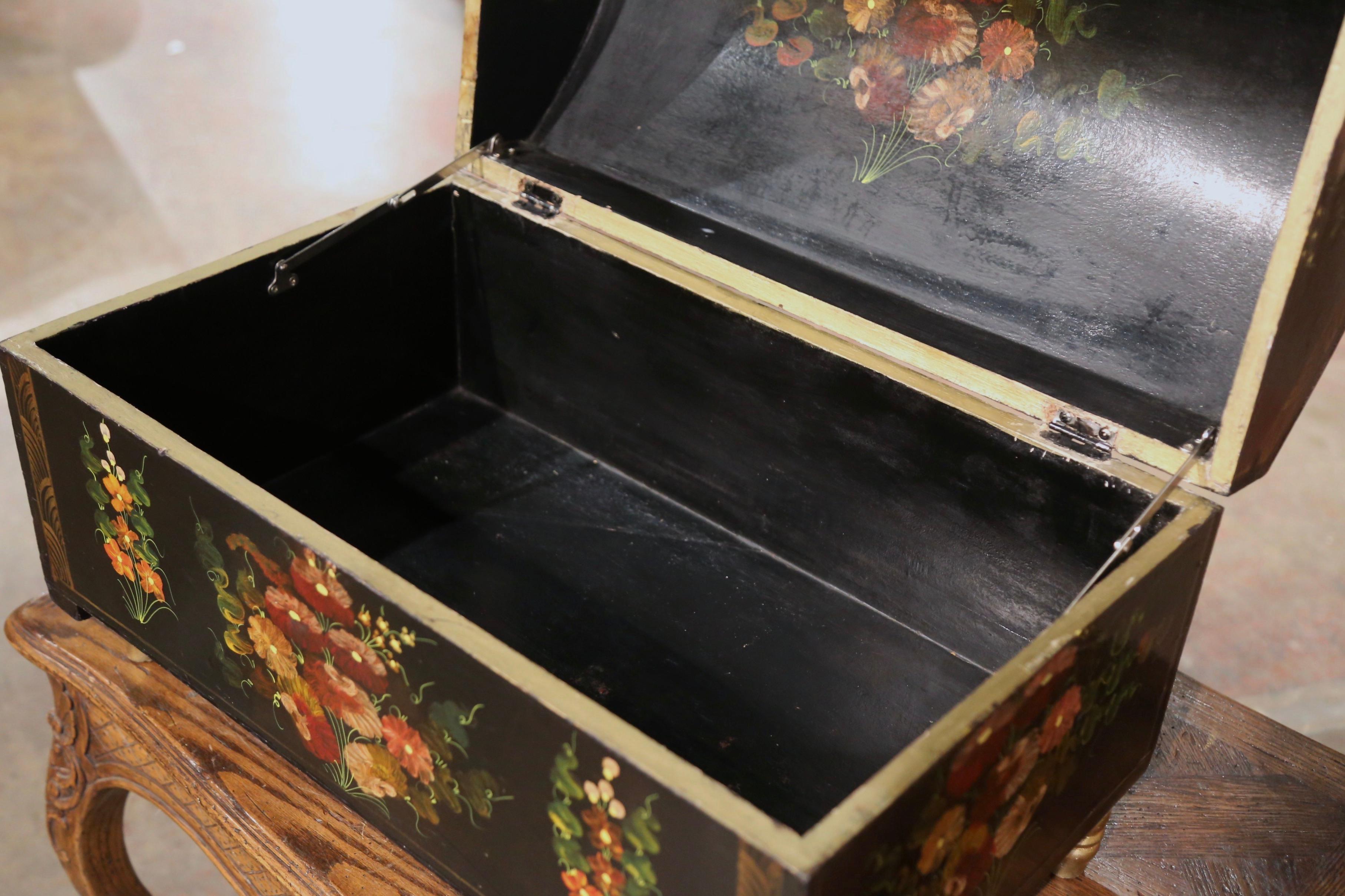 Early 20th Century Spanish Hand Painted Domed Wedding Box with Floral Motifs For Sale 1