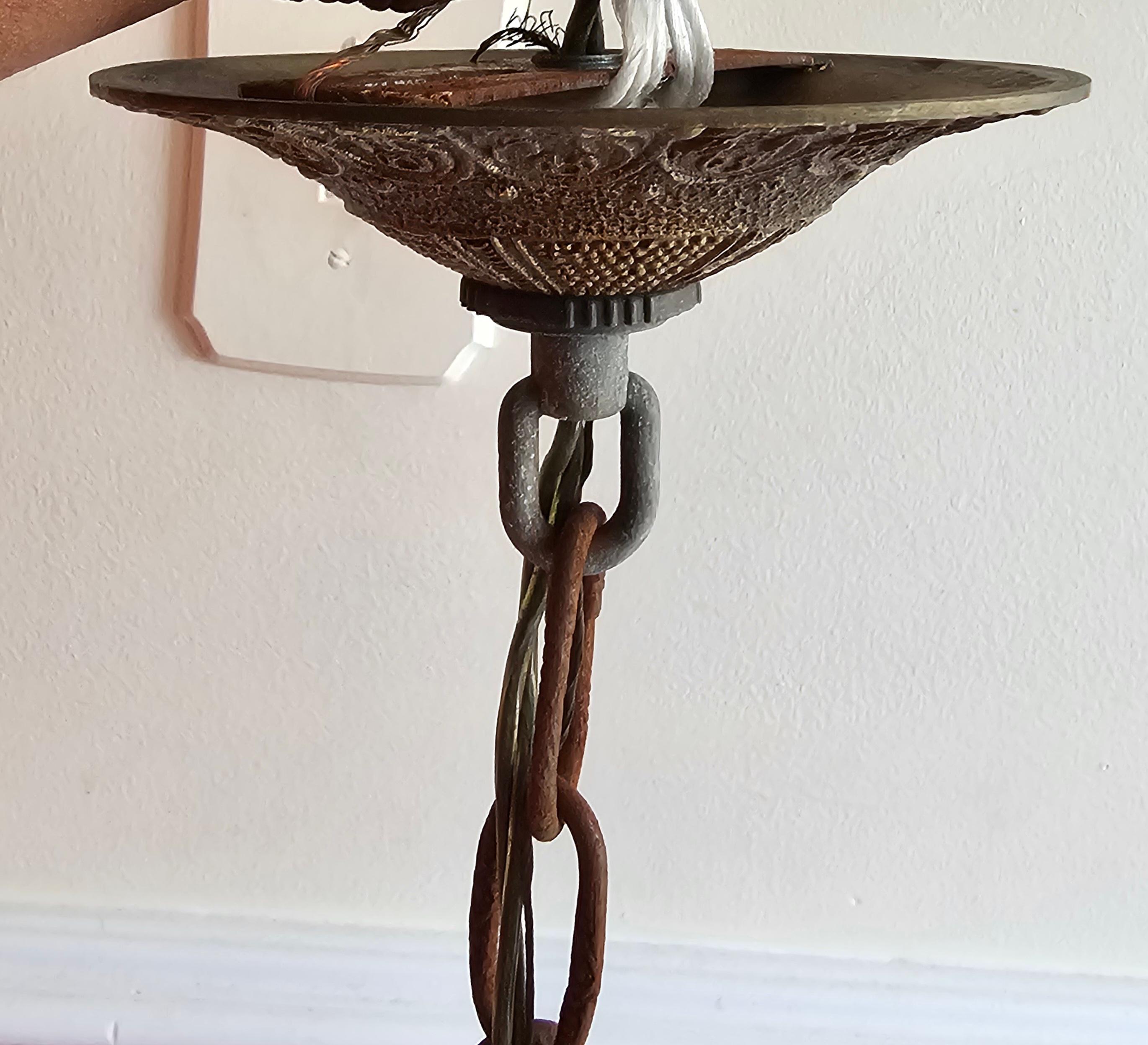 Ottone Lampadario spagnolo in ottone antico in stile Luigi XIV dei primi del Novecento in vendita