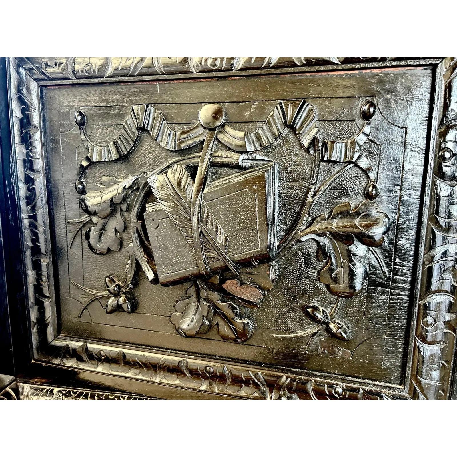 Early 20th Century Spanish or Portgugal Gothic Cabinet For Sale 5