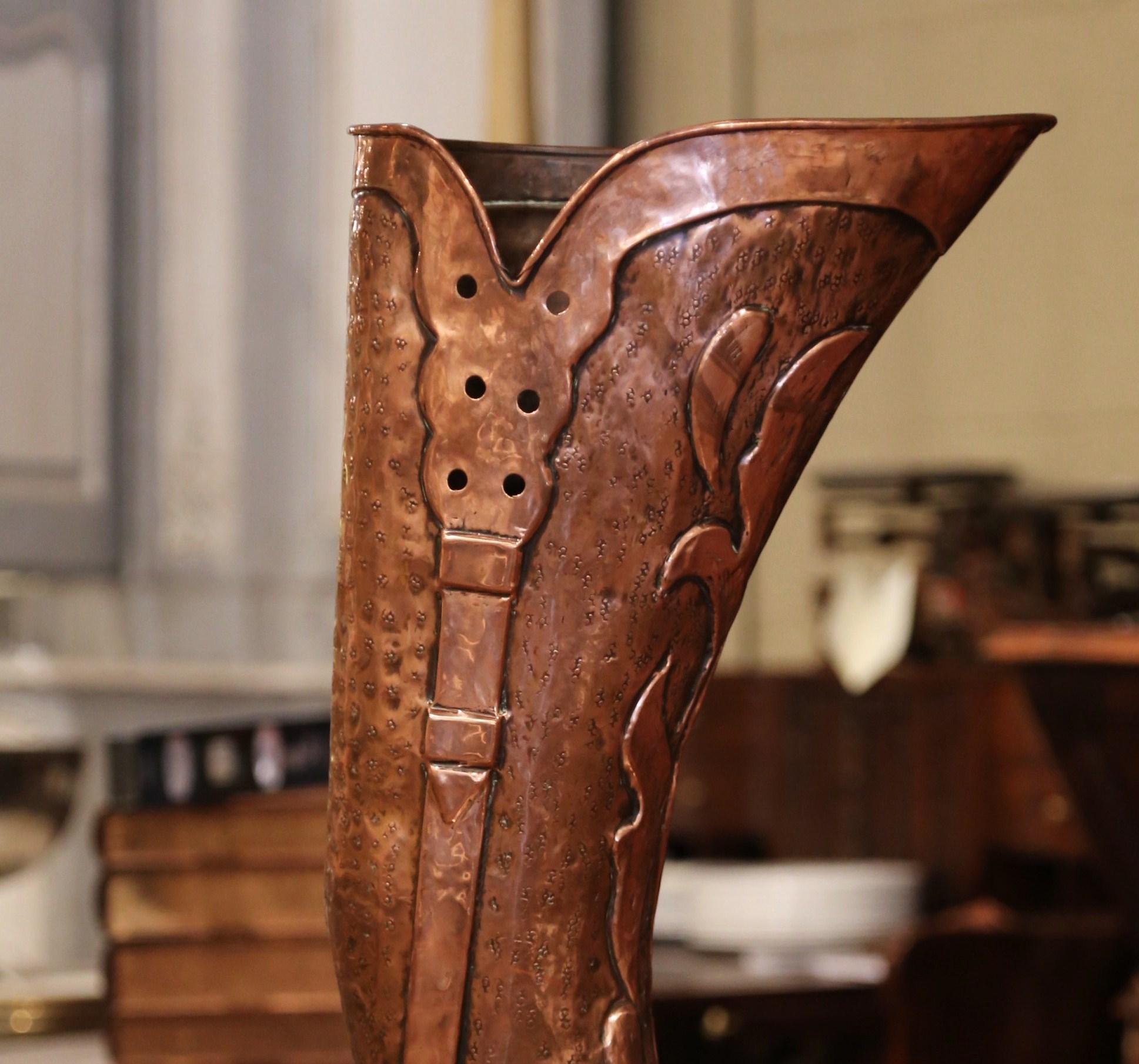 Early 20th Century Spanish Polished Repousse Copper Boot Umbrella Stand In Excellent Condition For Sale In Dallas, TX