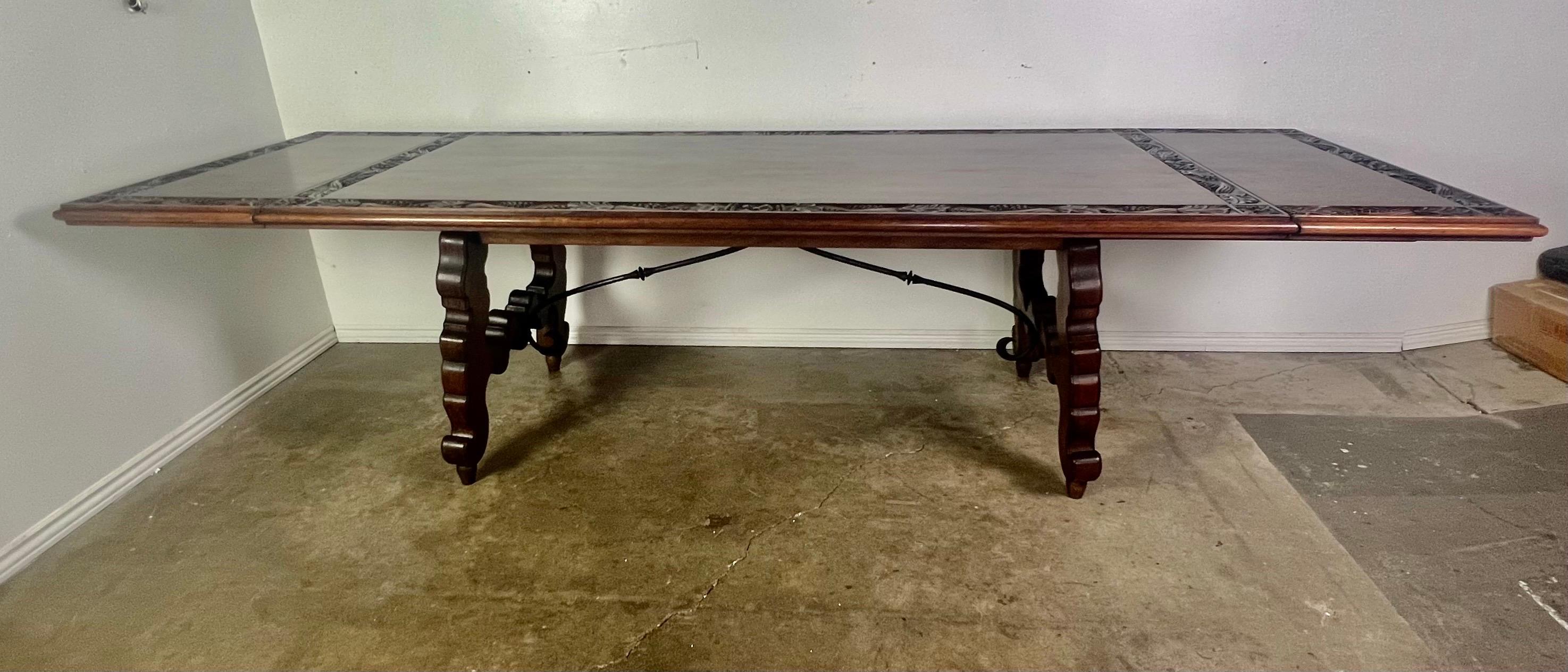 Early 20th Century Spanish Refractory Dining Table with Leaves For Sale 3
