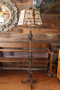 Early 20th Century Spanish Revival Hand-Wrought Iron Floor Lamp With Mica Shade
