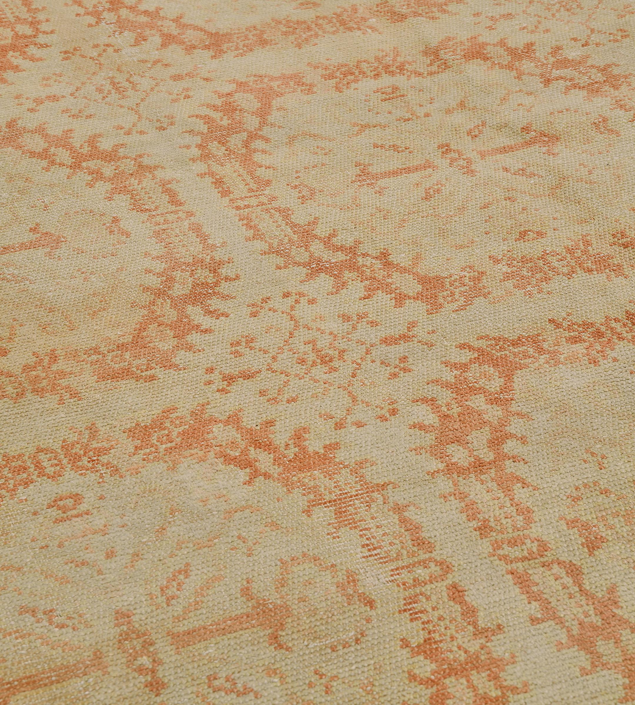 Early 20th Century Spanish Rug In Good Condition For Sale In West Hollywood, CA