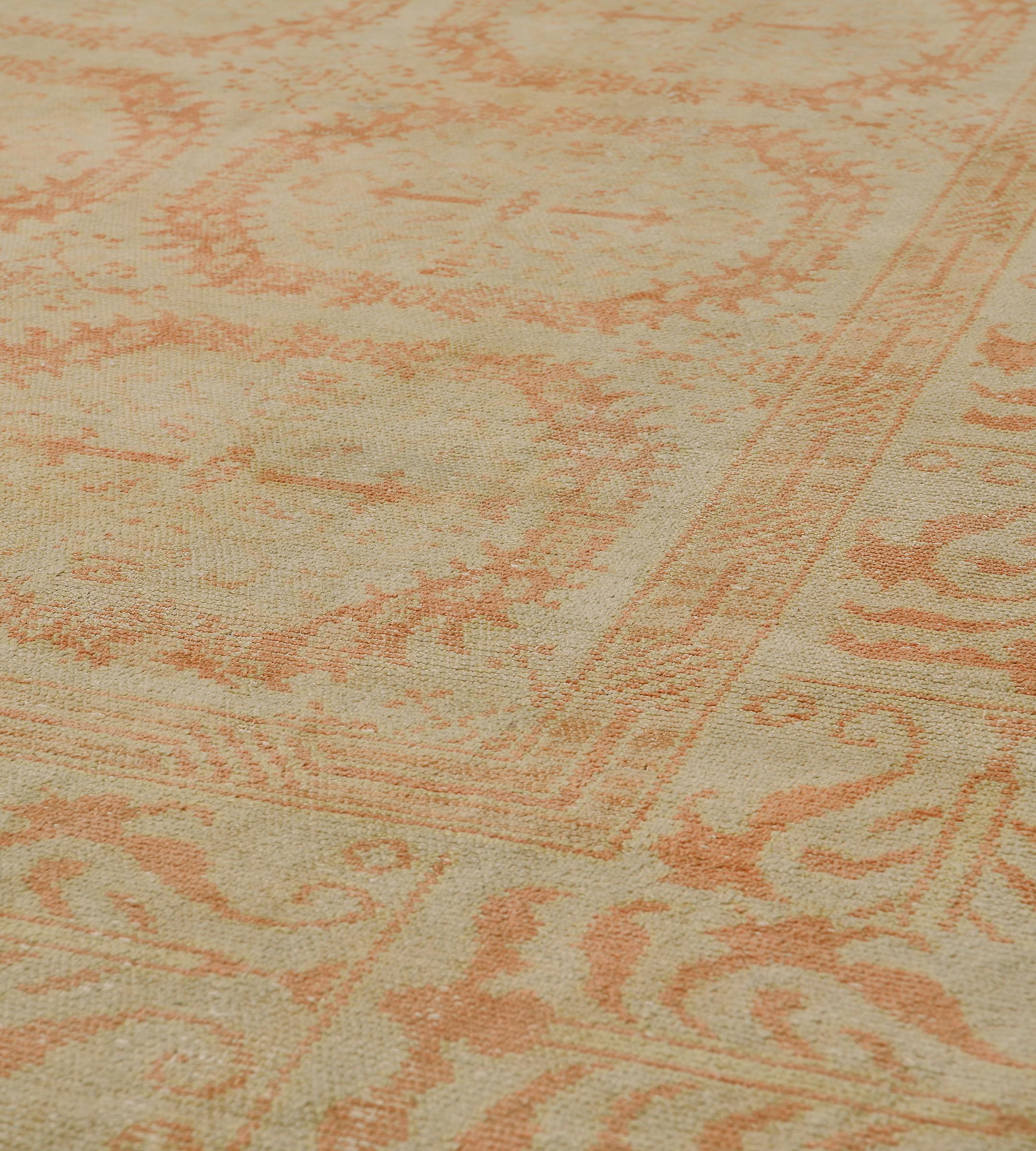 Early 20th Century Spanish Rug For Sale 3