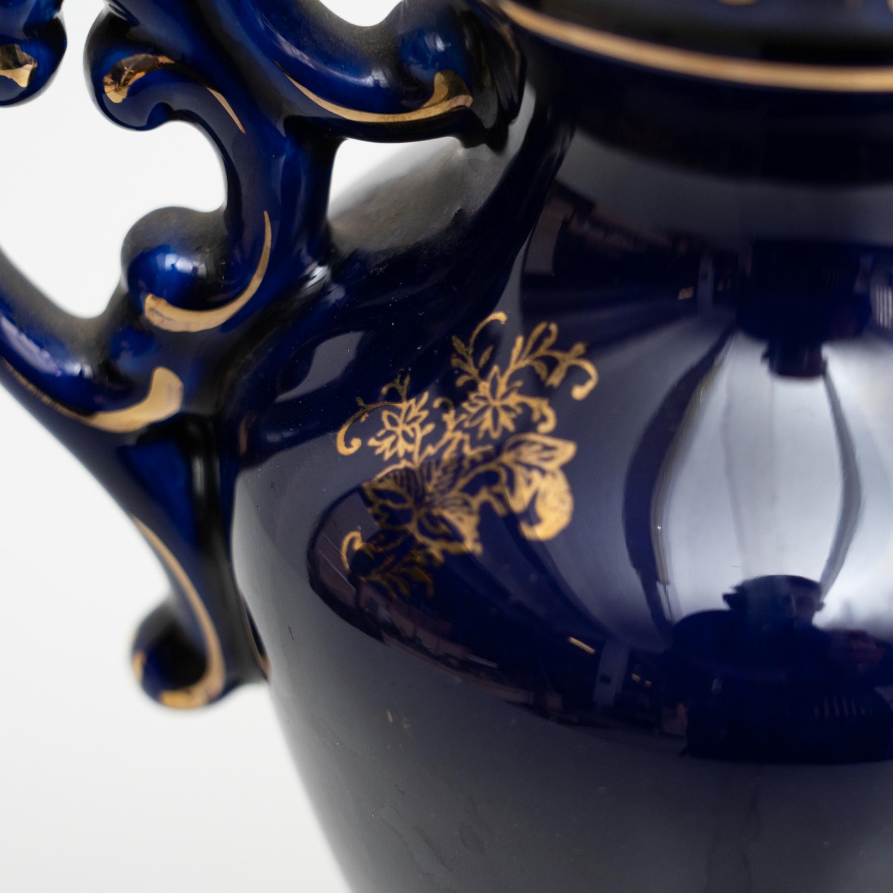 Vase de style Serves espagnol du début du 20e siècle en vente 5
