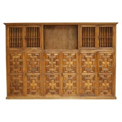 Early 20th century Spanish walnut cupboard