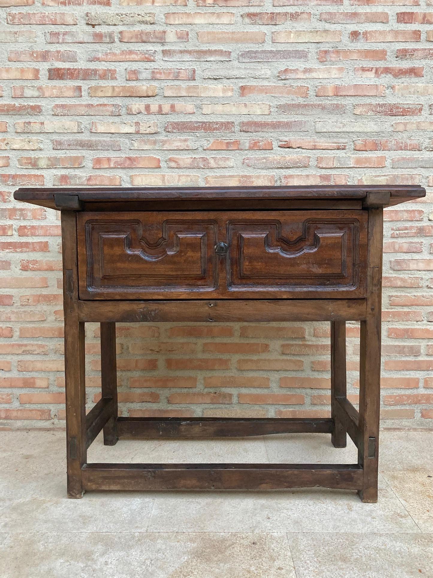 Baroque Early 20th Century Spanish Walnut Work Side Table with Large Single Drawer
