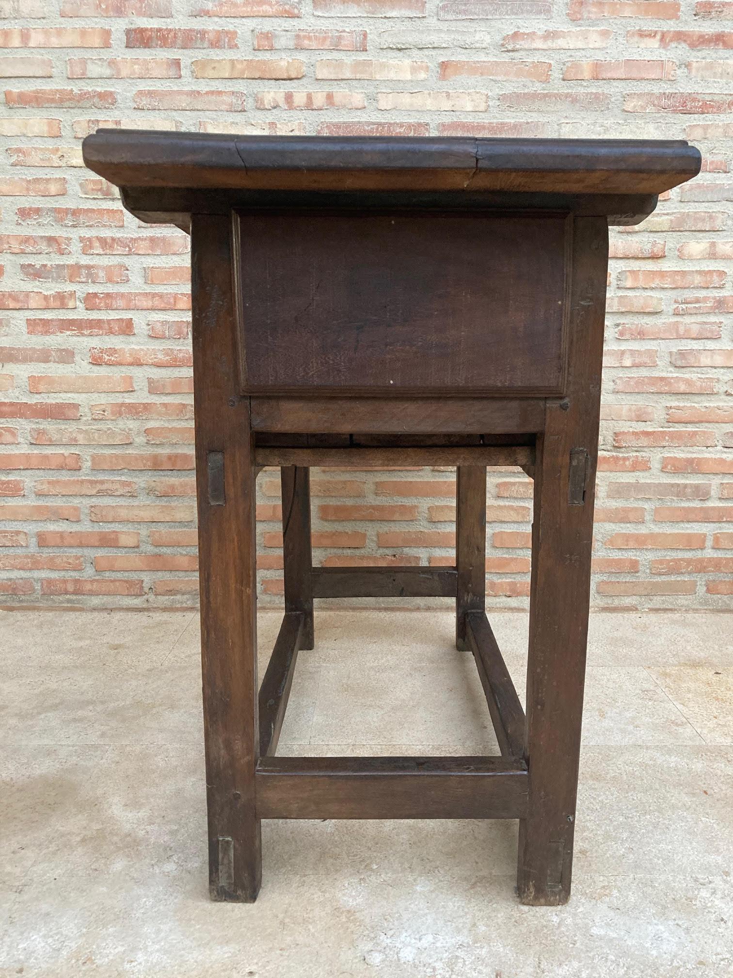 Early 20th Century Spanish Walnut Work Side Table with Large Single Drawer 1