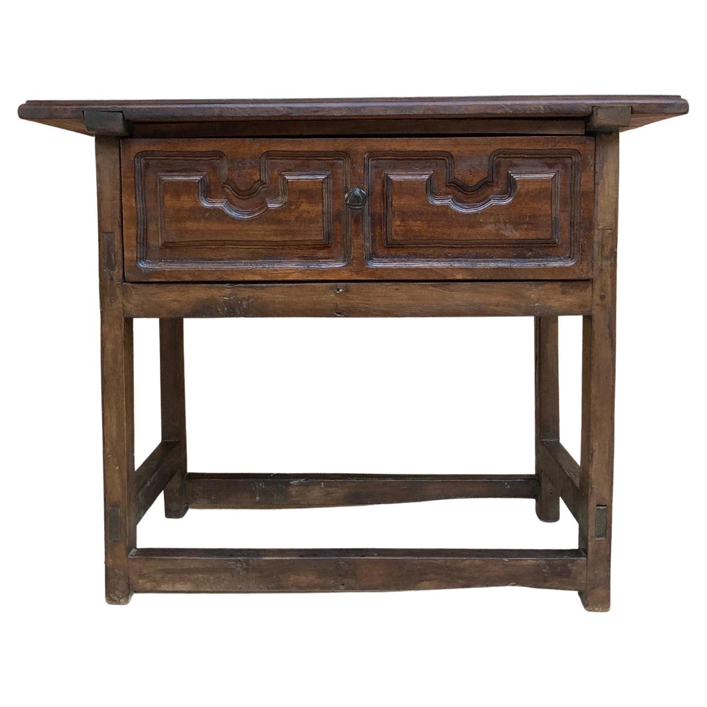 Early 20th Century Spanish Walnut Work Side Table with Large Single Drawer