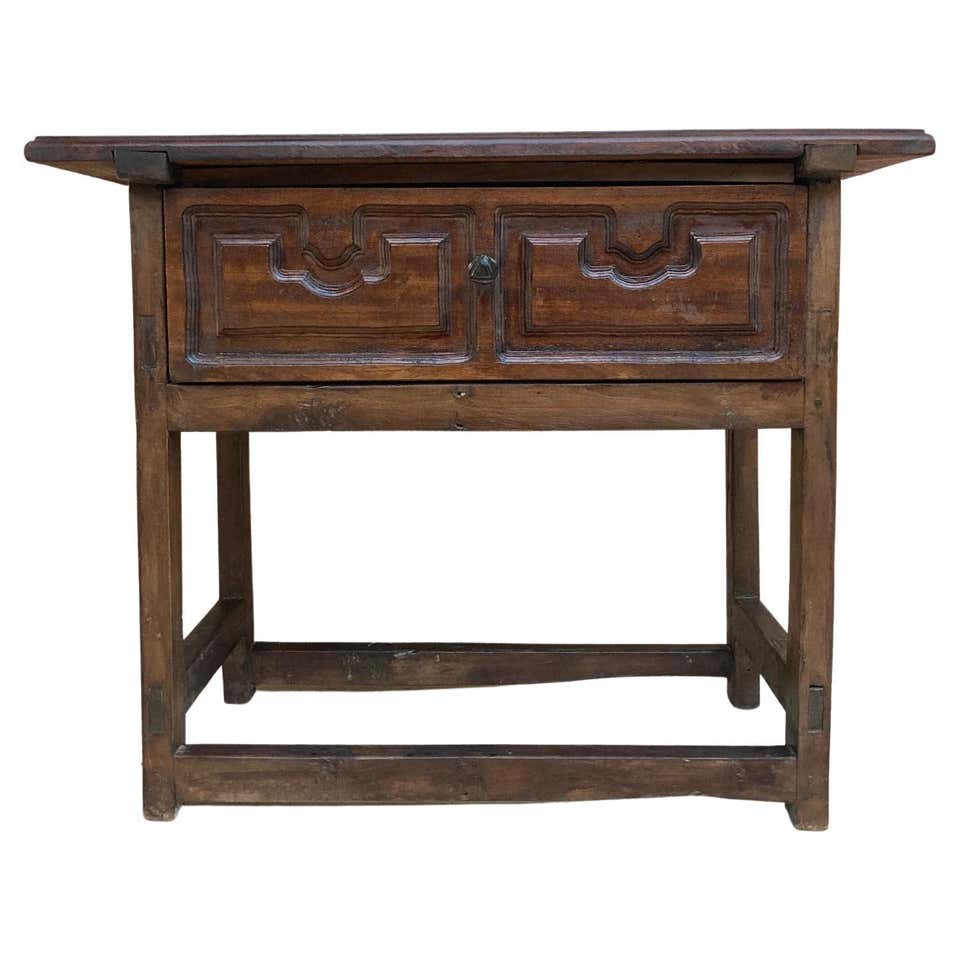 Side Table with Extraordinary Eggshell Work For Sale at 1stDibs