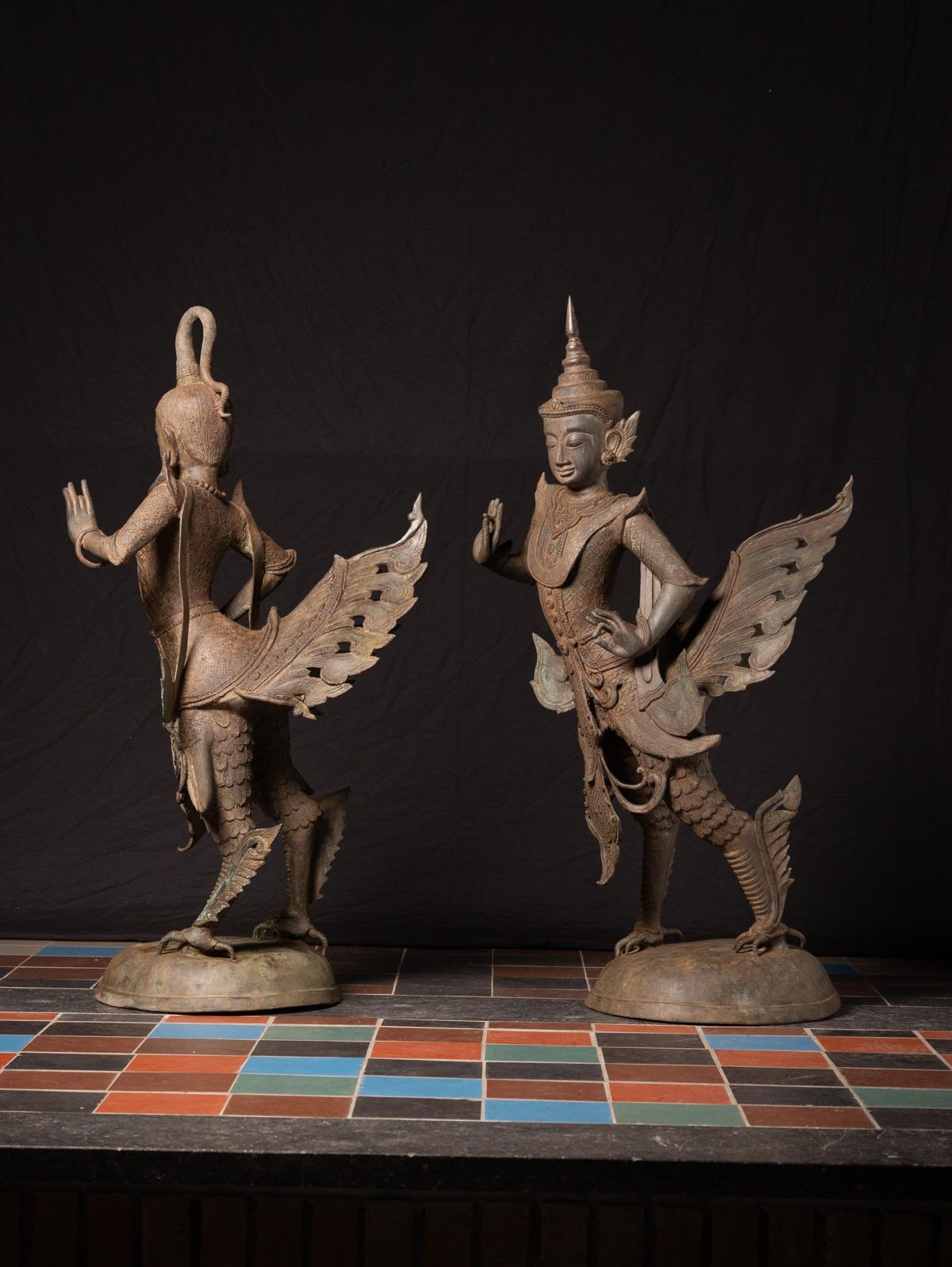 Début du 20e siècle Paire de statues Kinnari en bronze spécial de Birmanie en vente 5