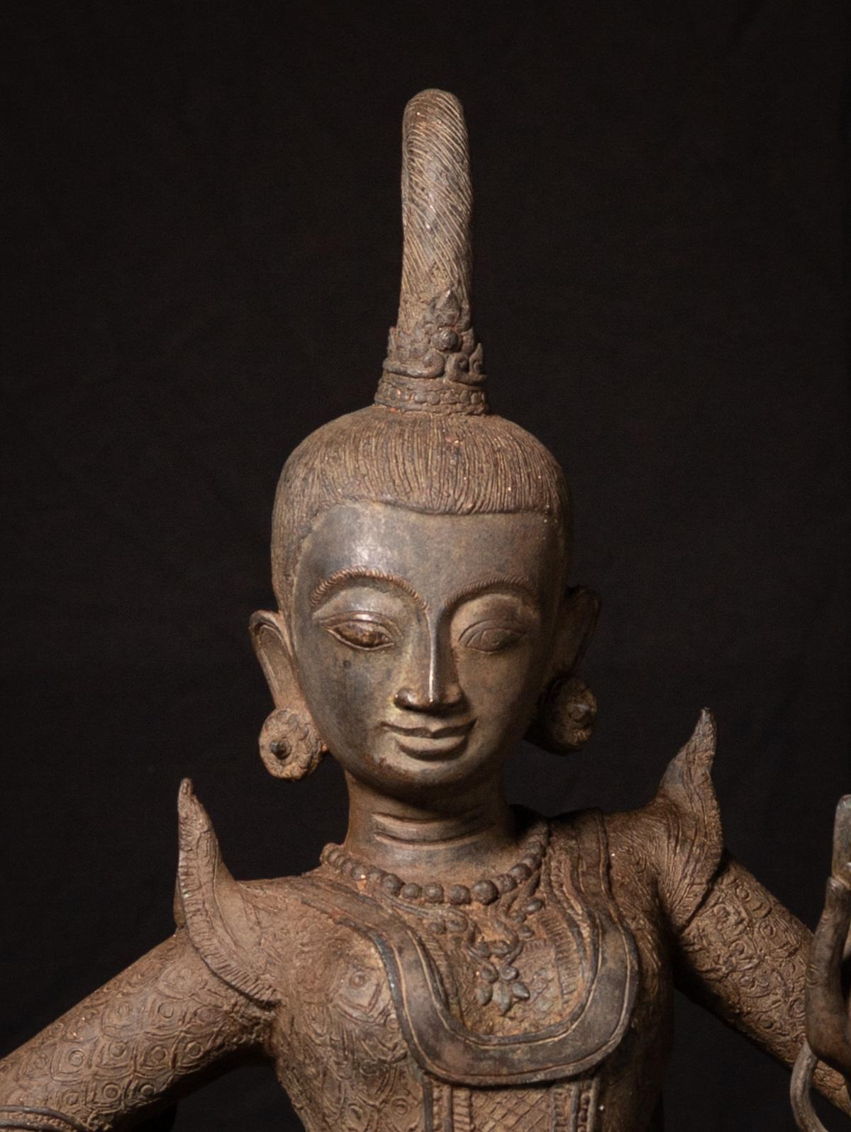 Début du 20e siècle Paire de statues Kinnari en bronze spécial de Birmanie en vente 10