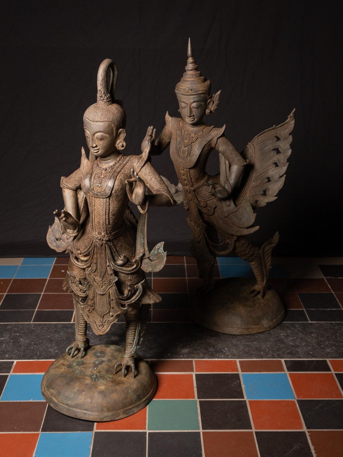 Début du 20e siècle Paire de statues Kinnari en bronze spécial de Birmanie en vente 2