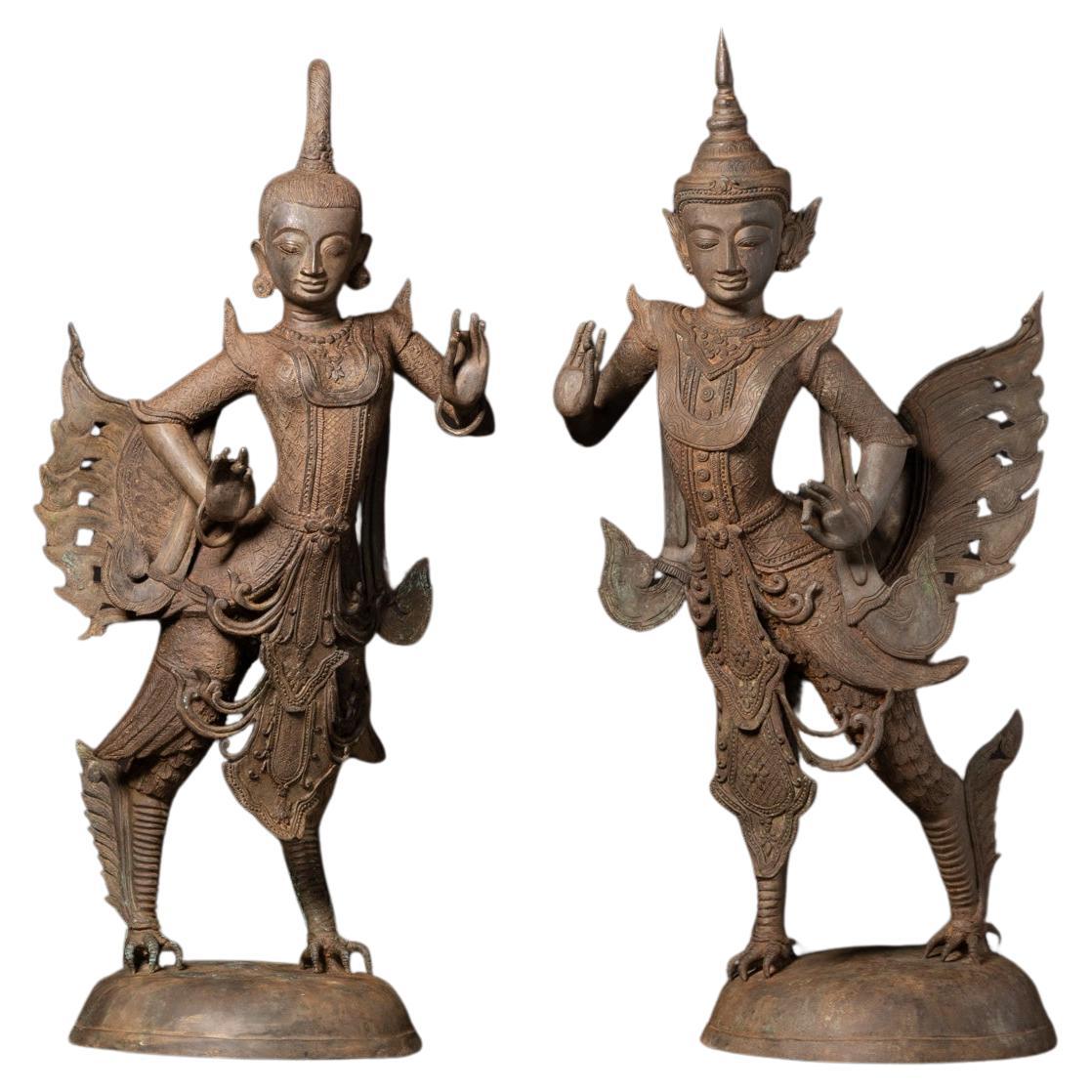 Début du 20e siècle Paire de statues Kinnari en bronze spécial de Birmanie