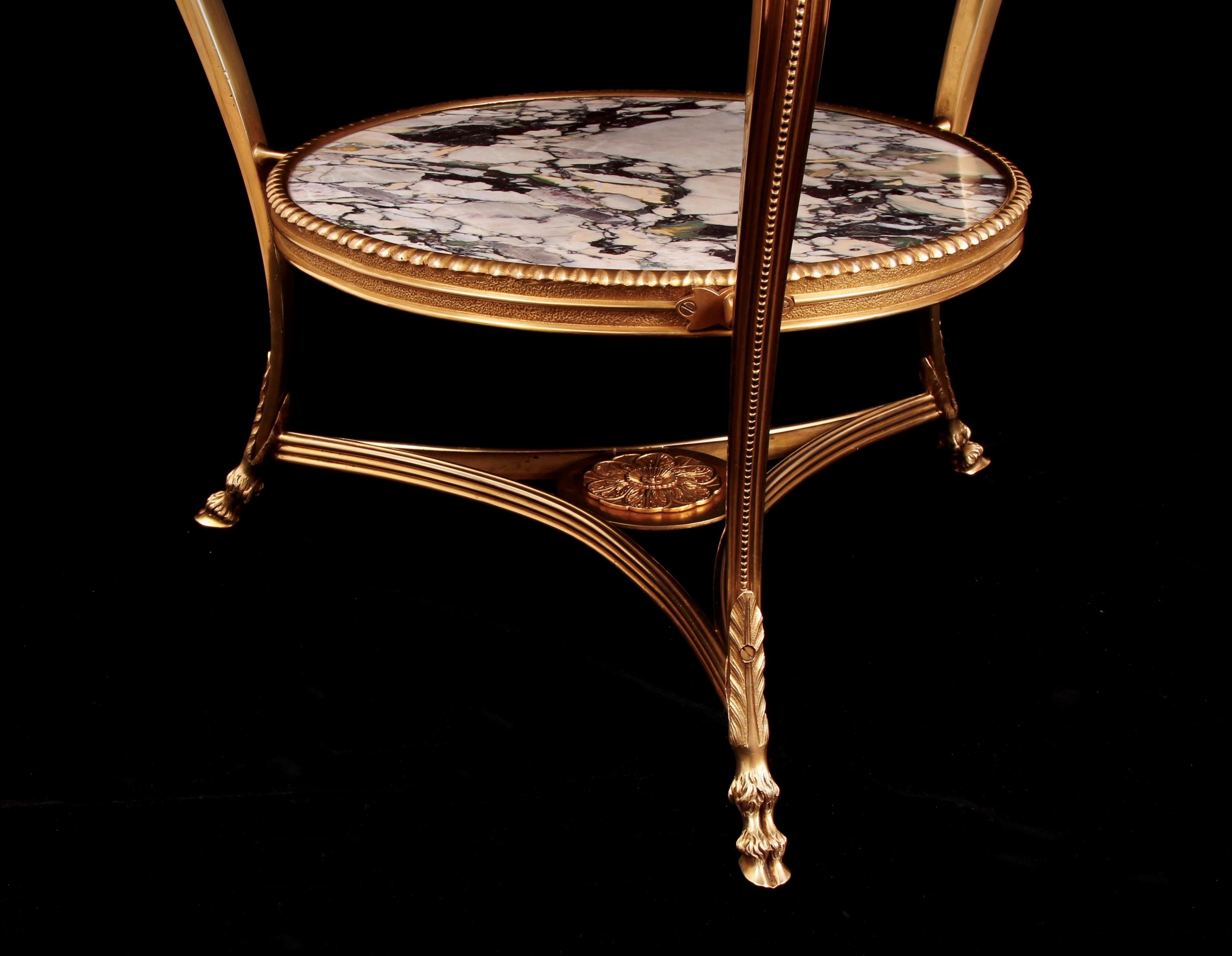 Vergoldeter Bronze-Tisch aus Marmor und Halbedelstein aus dem frühen 20. Jahrhundert im Angebot 1